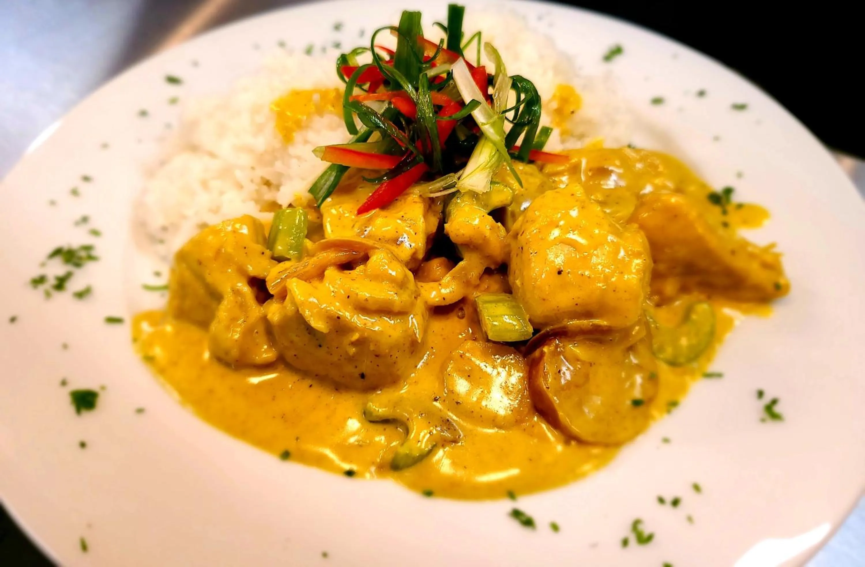 Restaurant/places to eat in Executive House Suites Hotel & Conference Centre