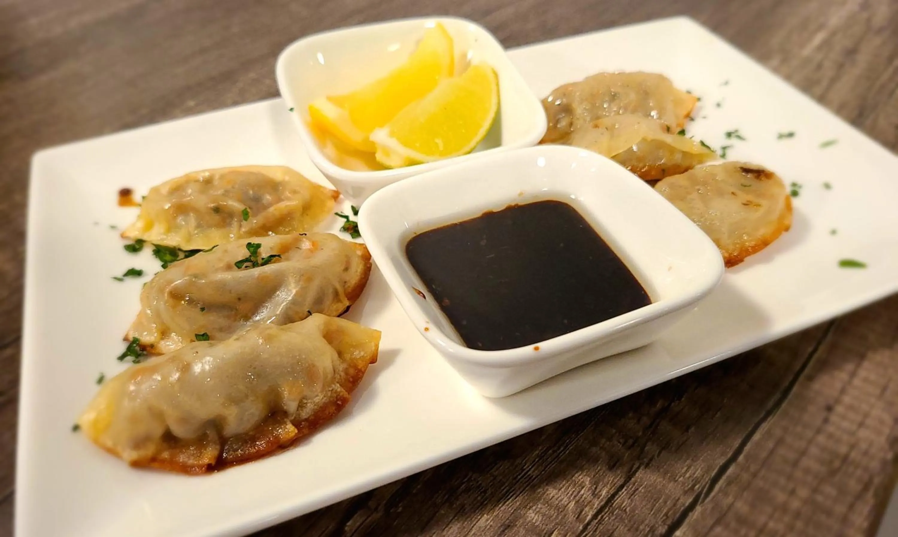 Restaurant/places to eat in Executive House Suites Hotel & Conference Centre