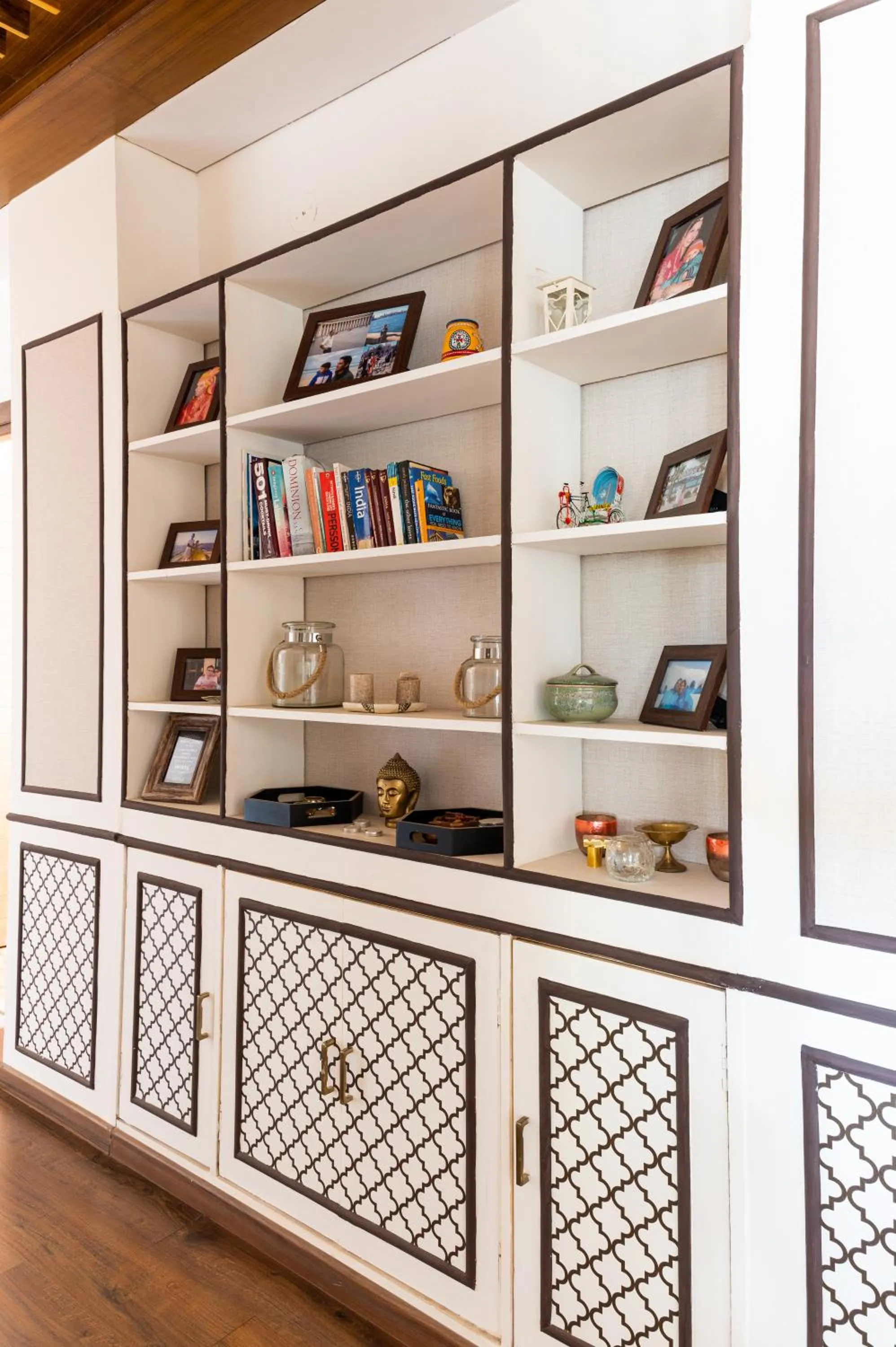Library in Bhola Bhawan Bed and Breakfast