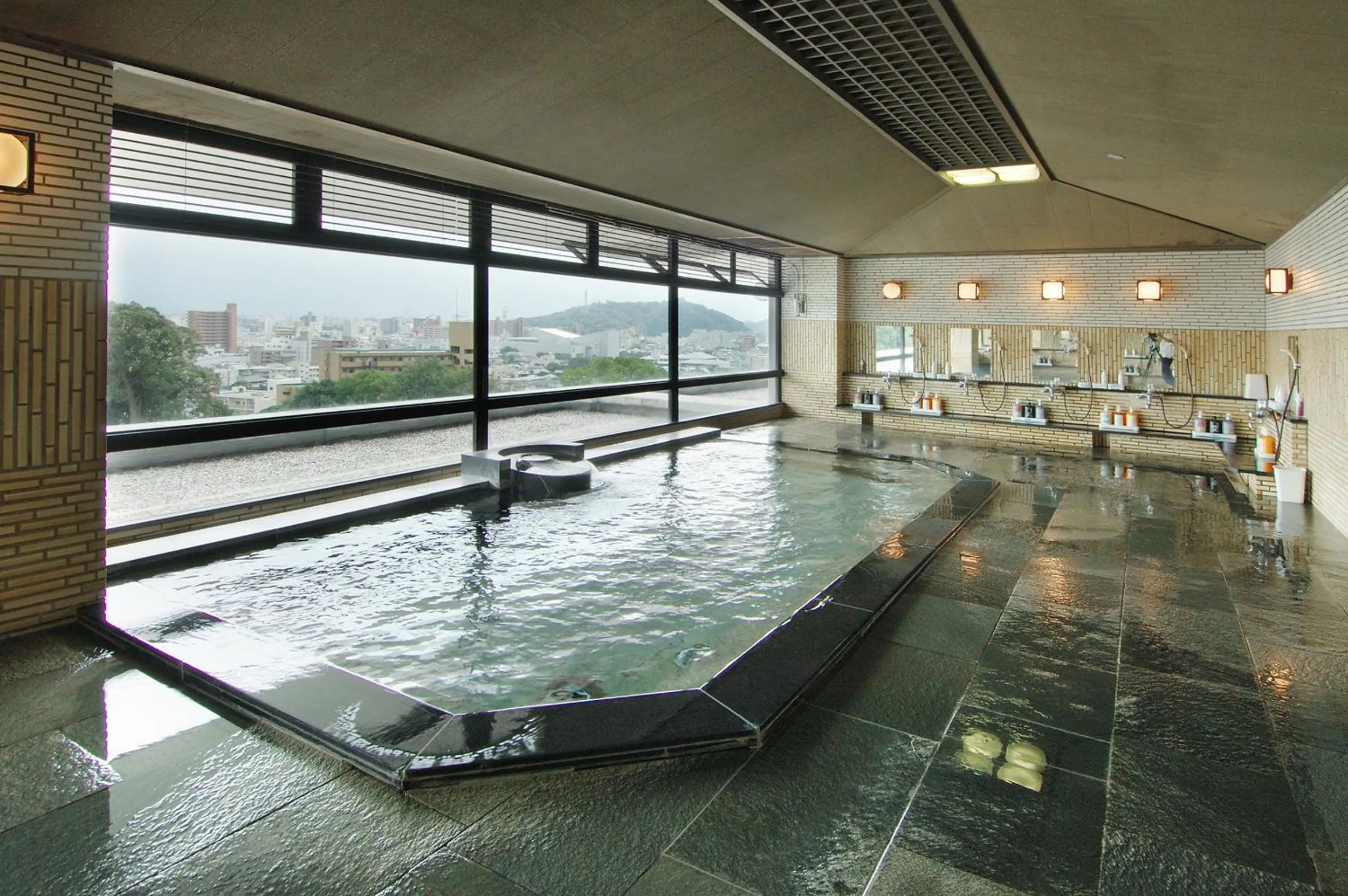 Swimming pool in Chaharu