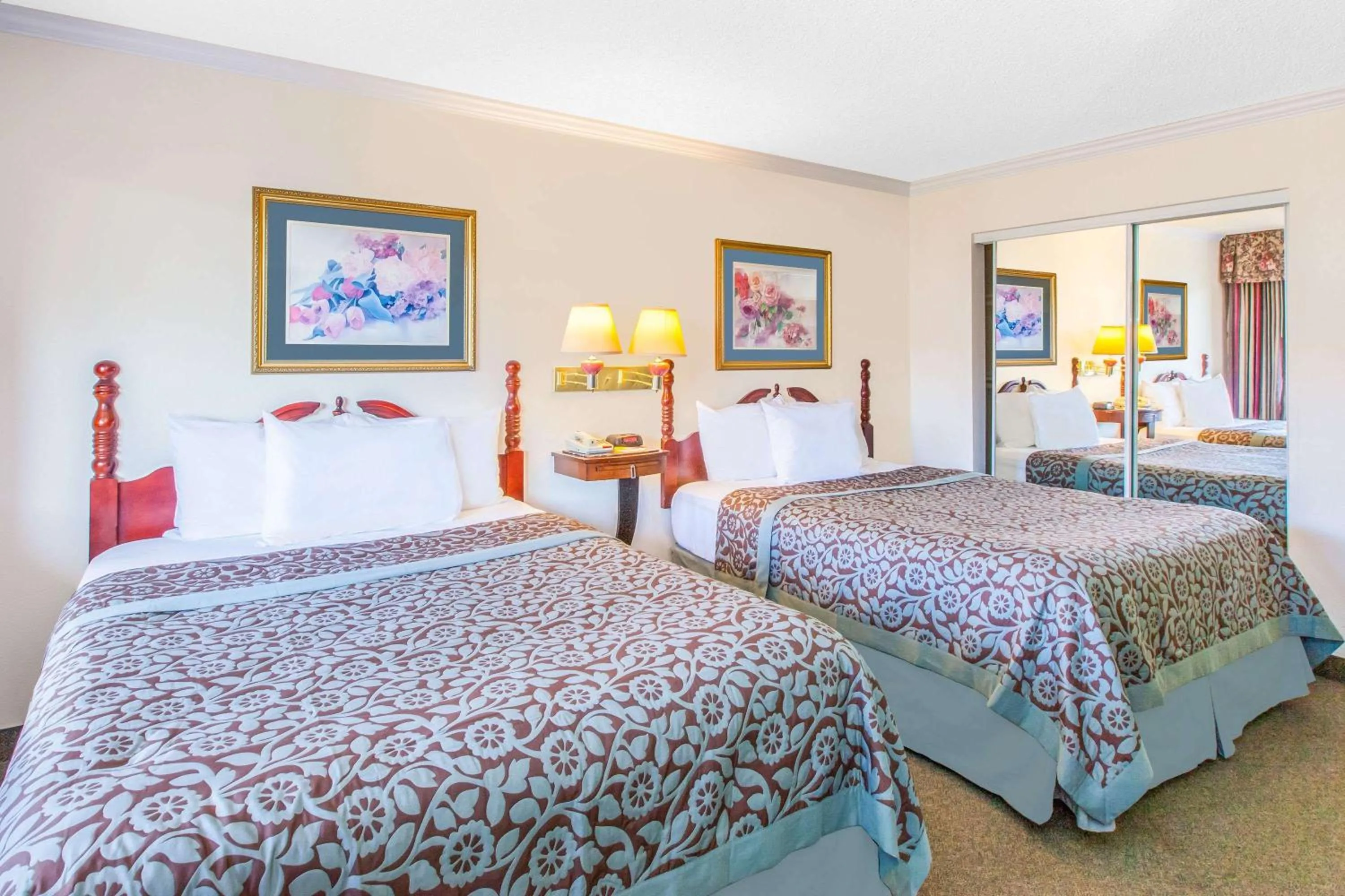 Photo of the whole room in Days Inn by Wyndham Camarillo - Ventura