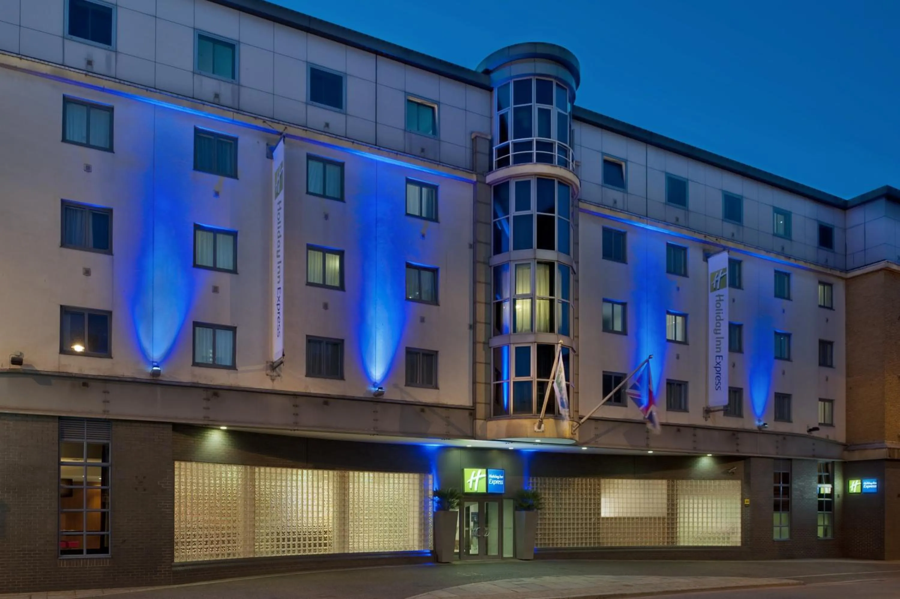 Property Building in Holiday Inn Express London City