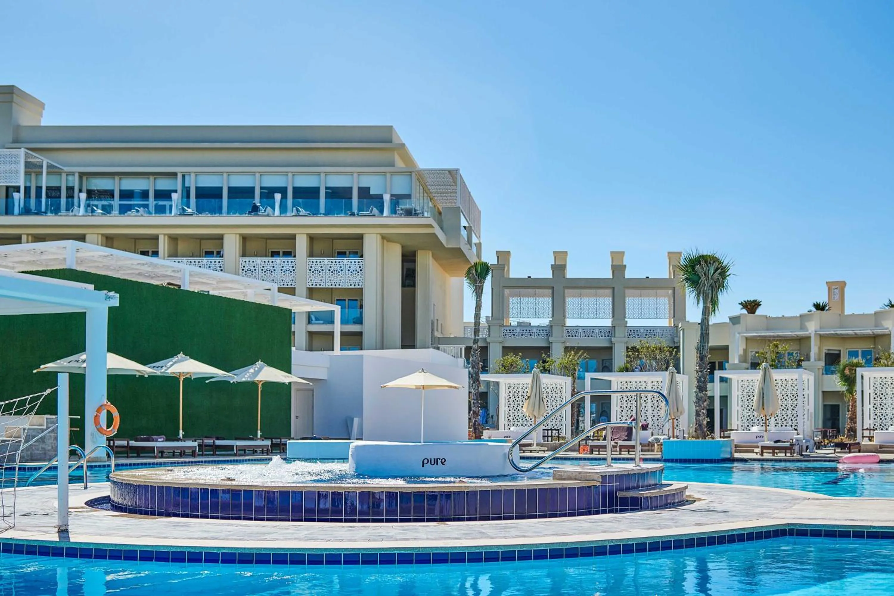 Swimming pool in Steigenberger Pure Lifestyle (Adults Only)