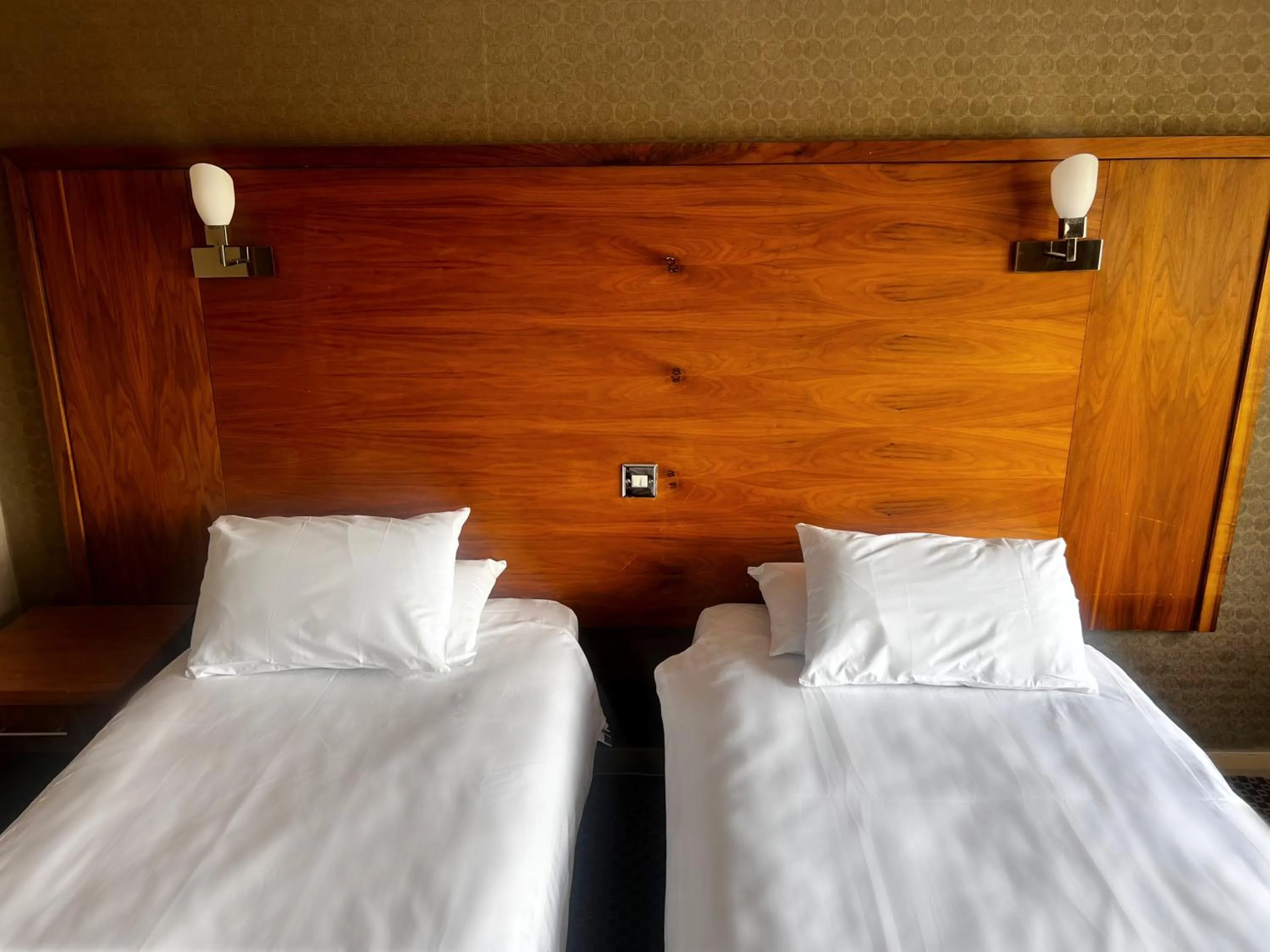 Bedroom, Bed in Park Hotel