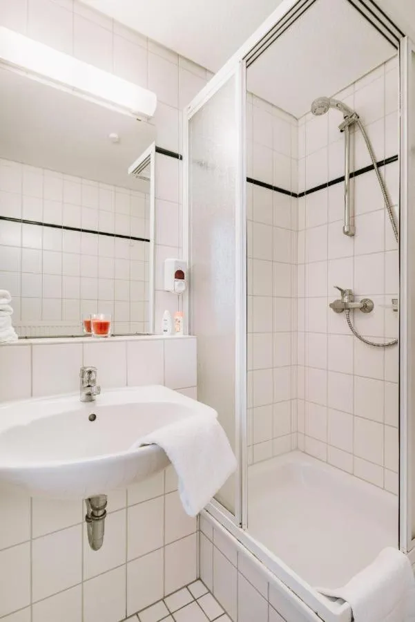 Bathroom in Hotel zur Radau