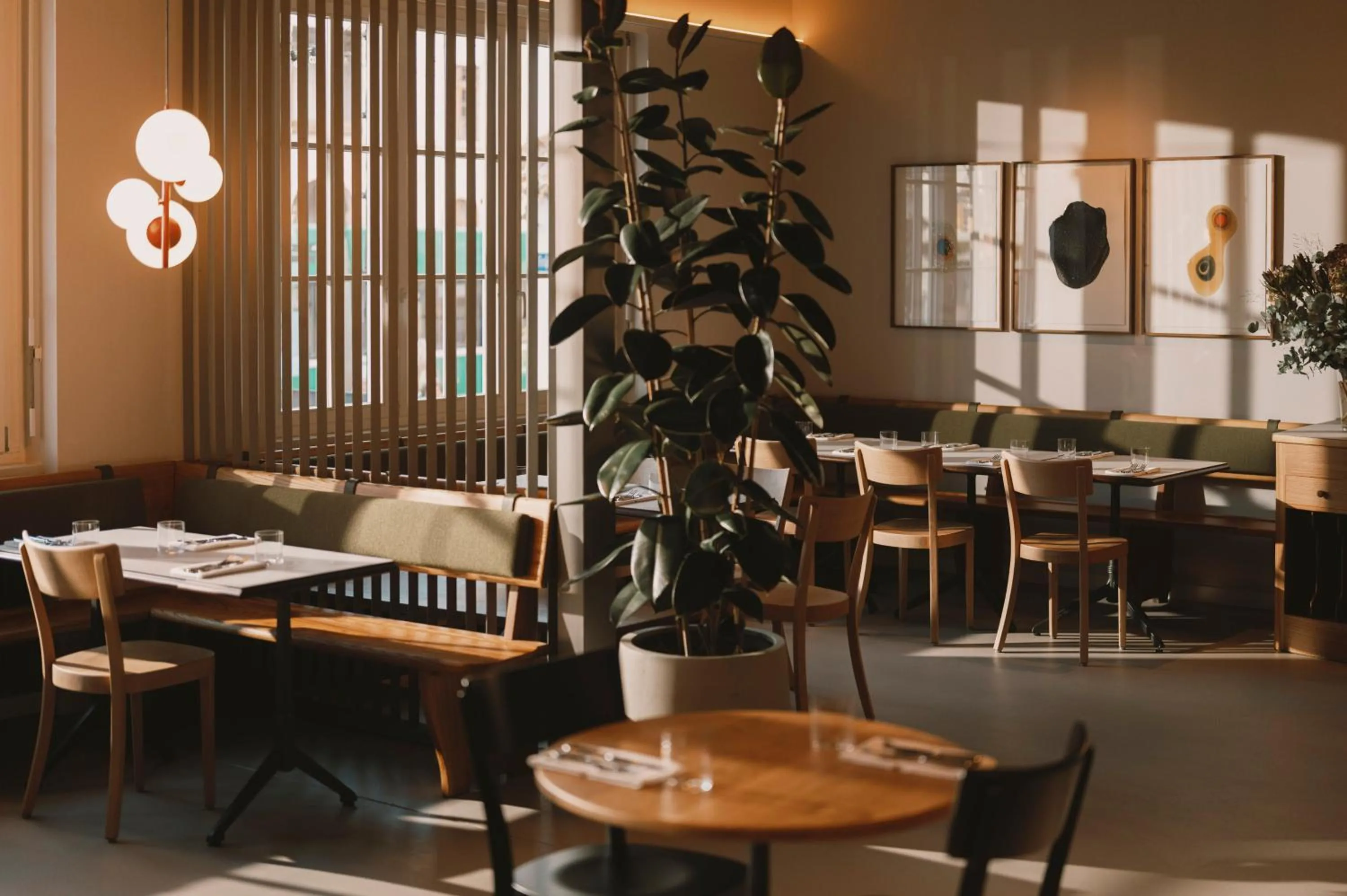 Restaurant/places to eat in Landgasthof Riehen Hotel and Restaurant, Basel