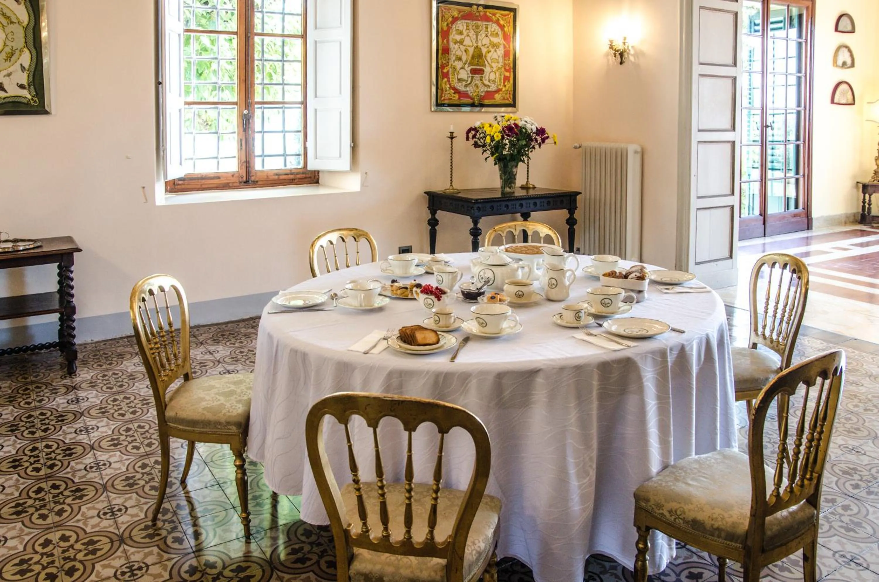 Food and drinks in Villa La Piccioncina Firenze