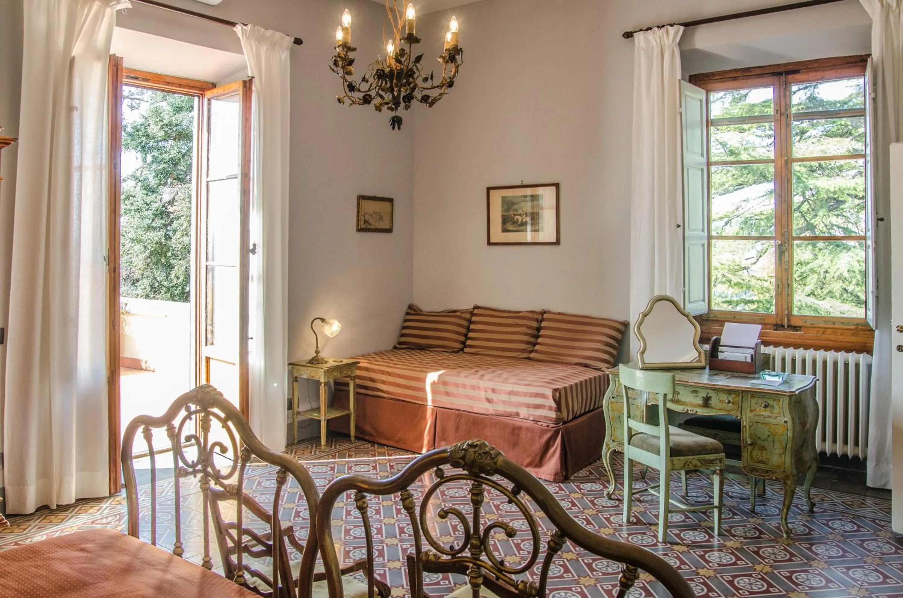 Seating area in Villa La Piccioncina Firenze