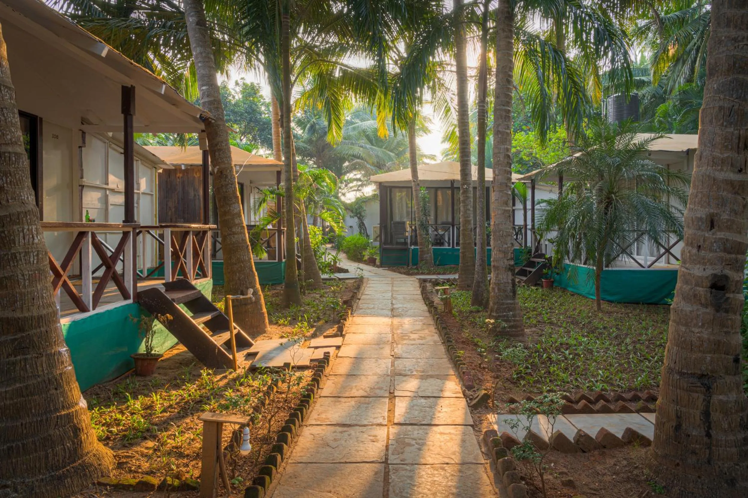 Property building in Cuba Patnem