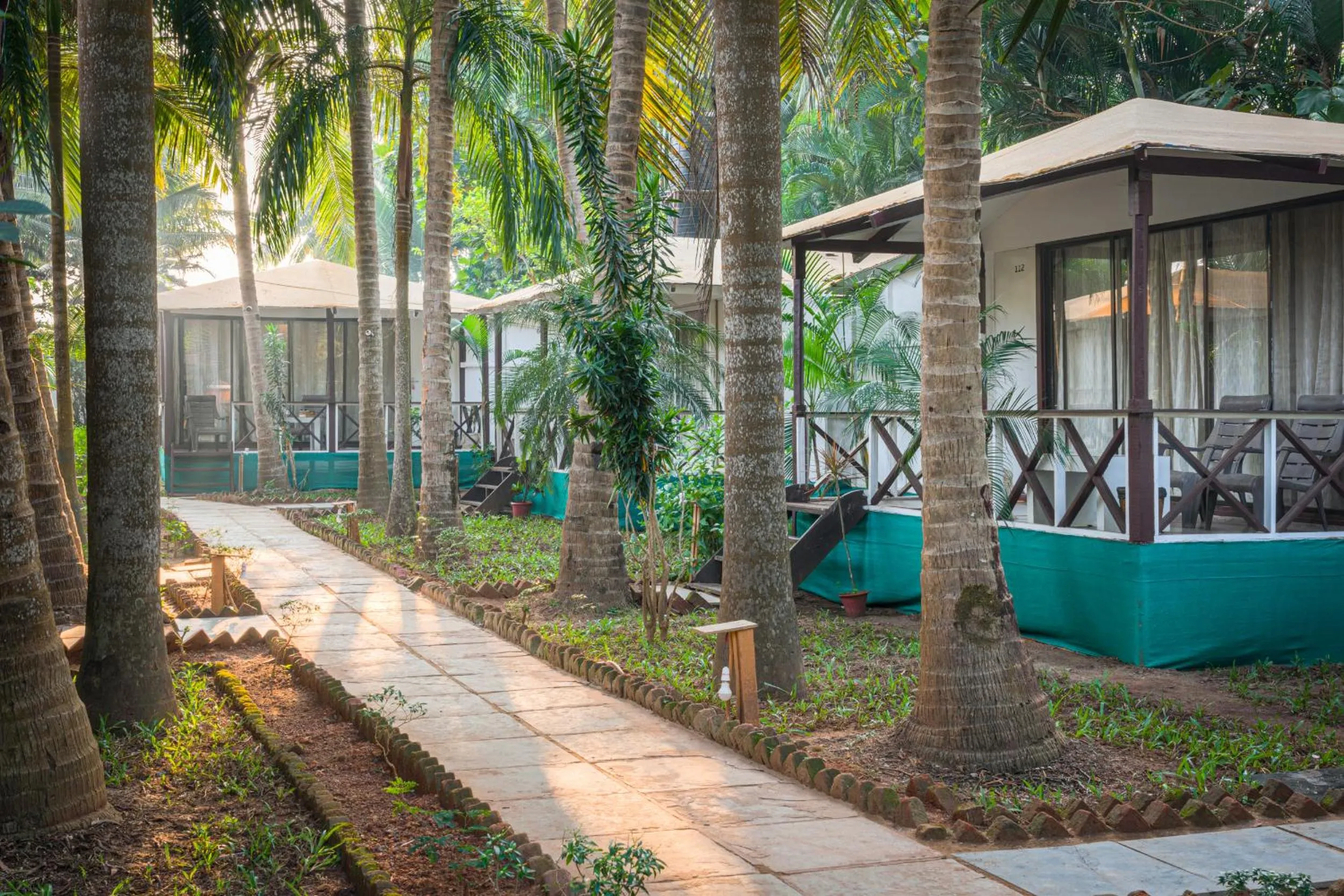 Property building in Cuba Patnem