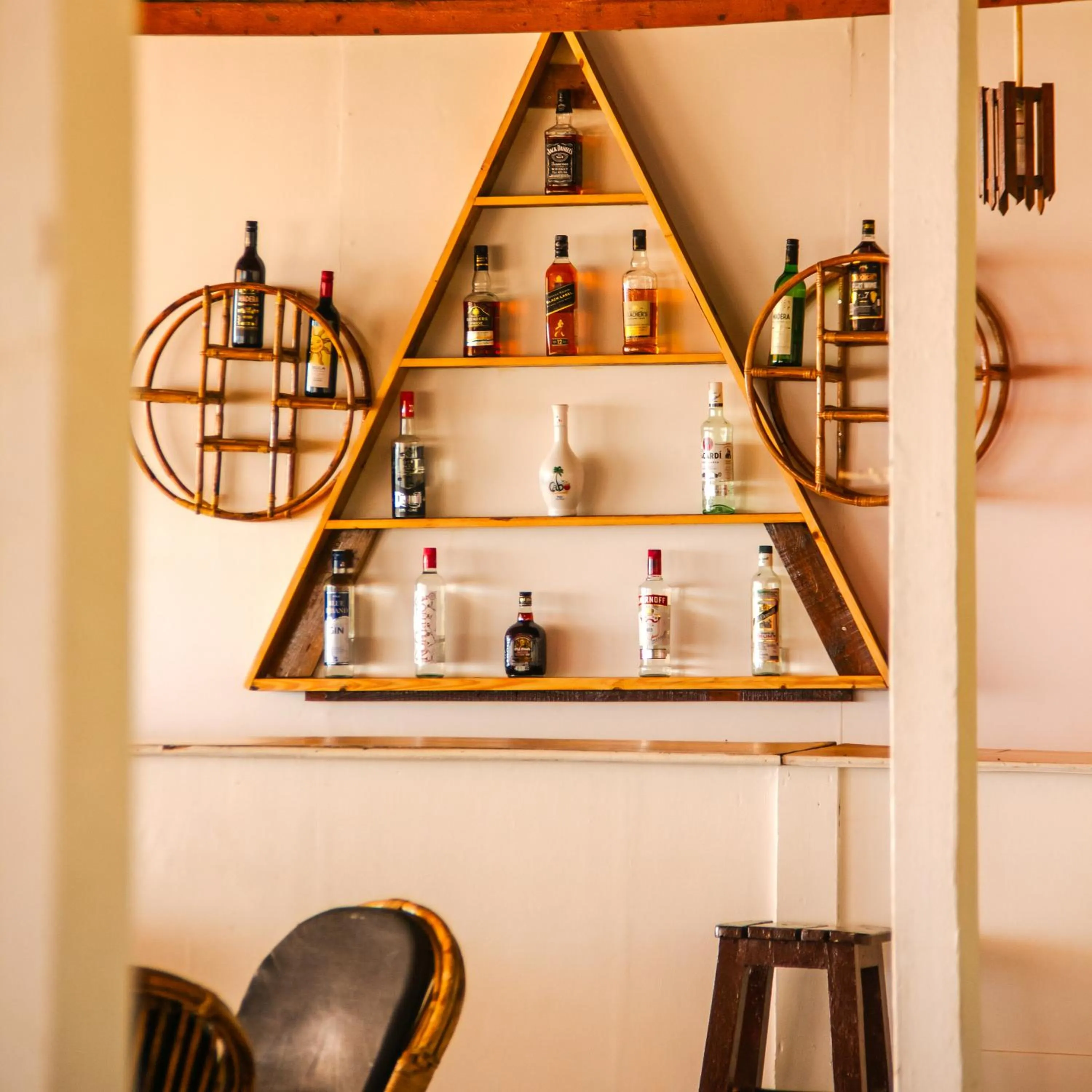 Restaurant/places to eat in Cuba Patnem