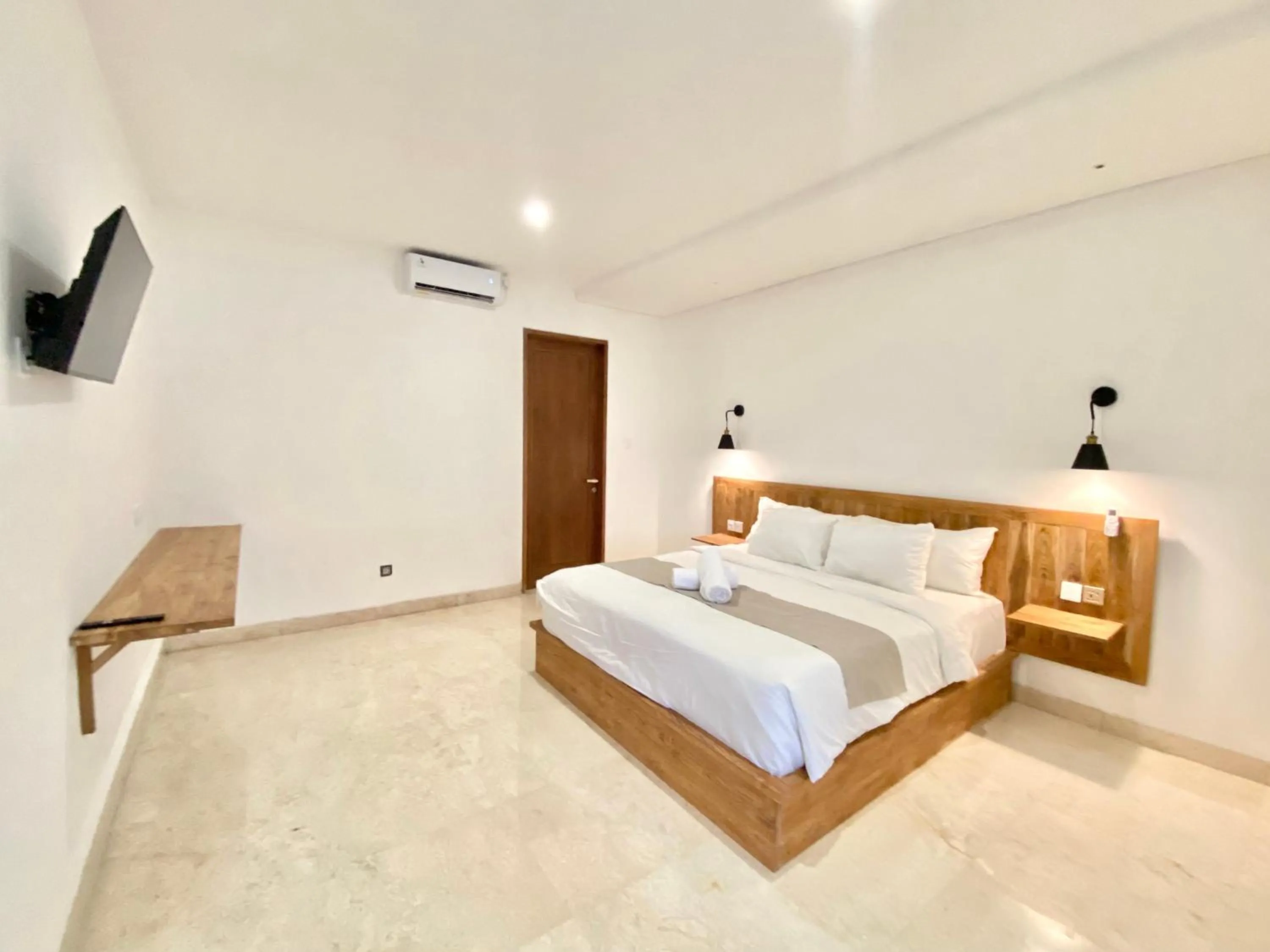 Bedroom, Bed in Villa Harmony - Residence