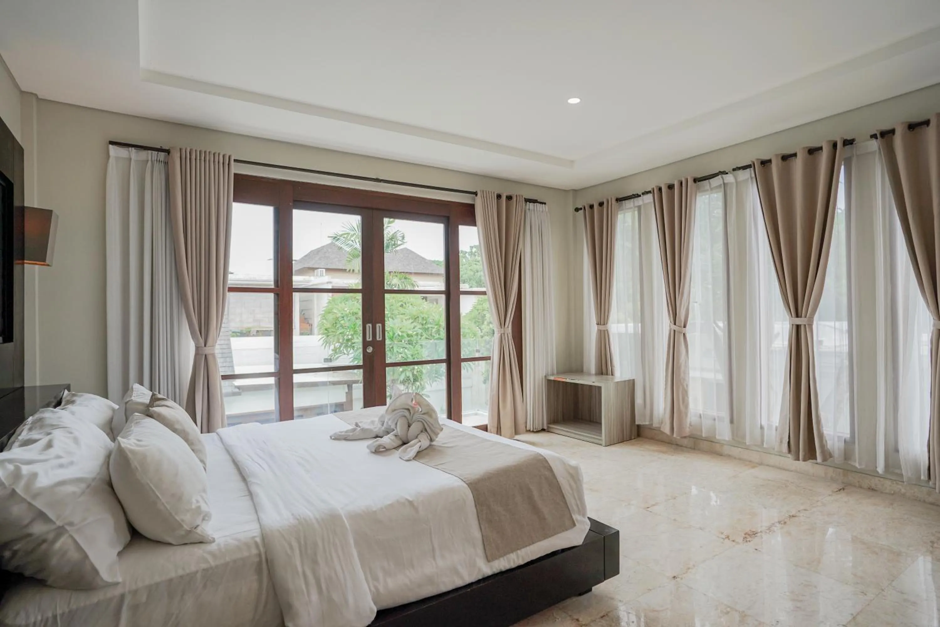 Bedroom, Bed in Villa Harmony - Residence