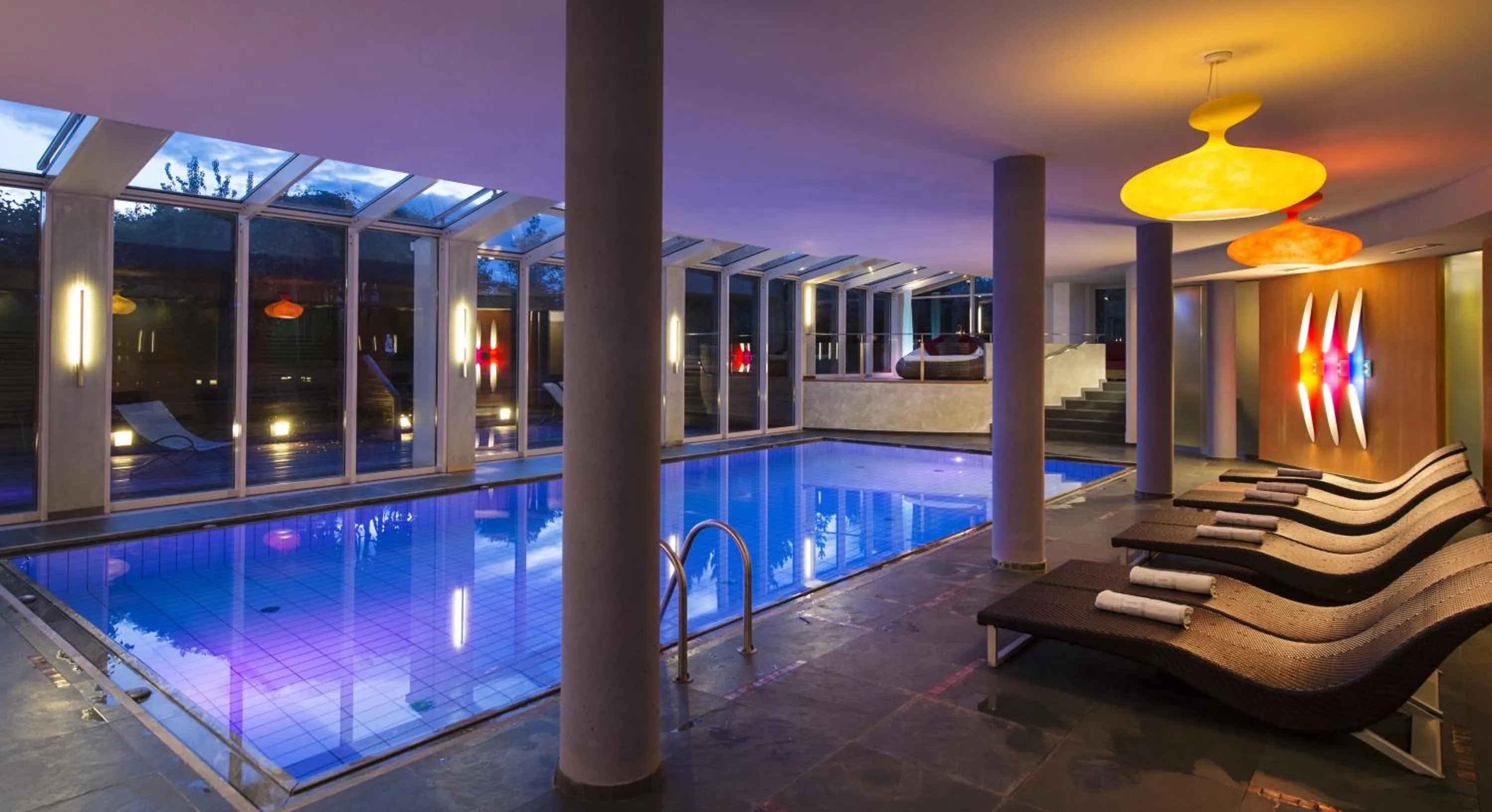 Swimming pool in Hotel St. Anton