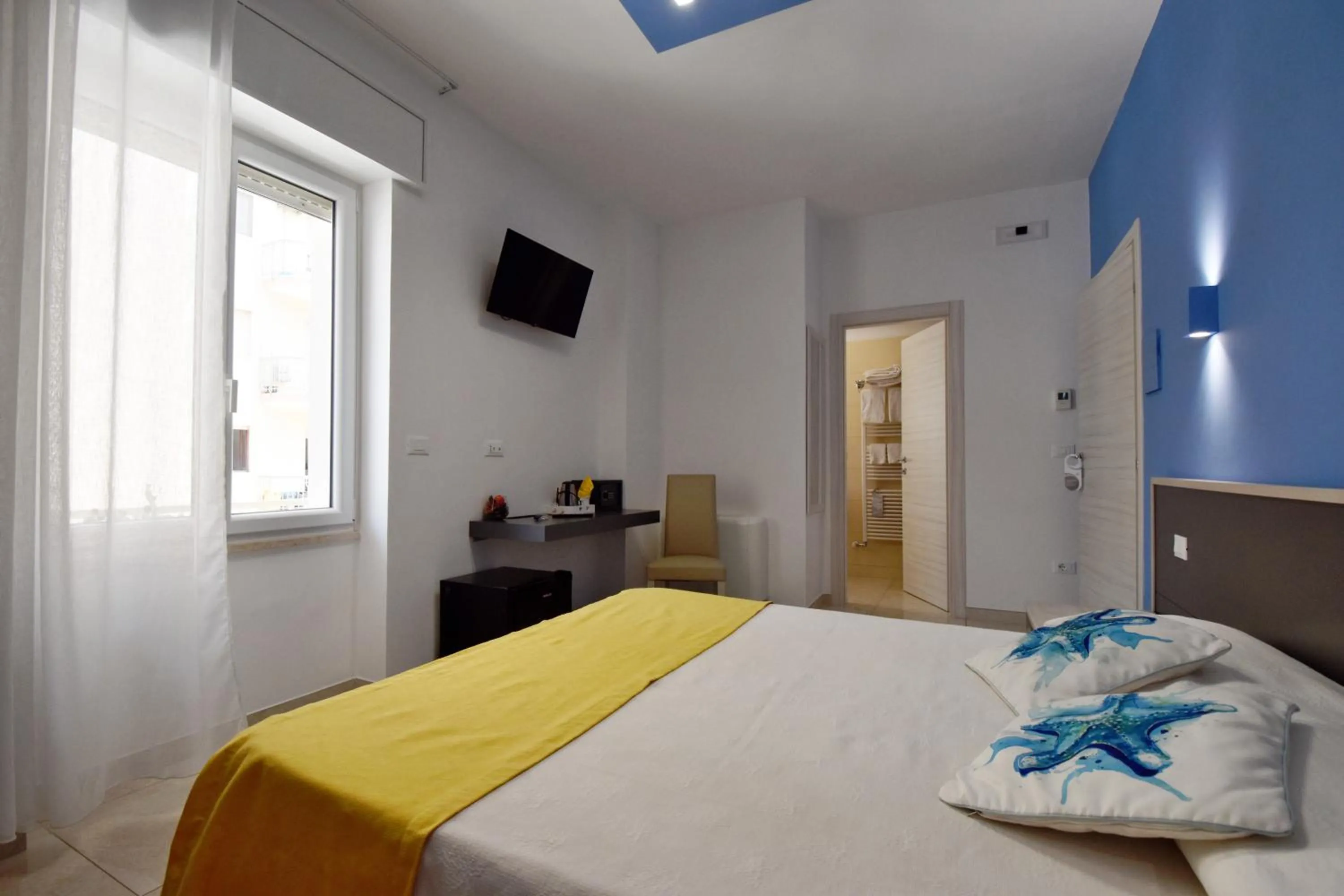 Bedroom, Bed in Ventidimaregallipoli