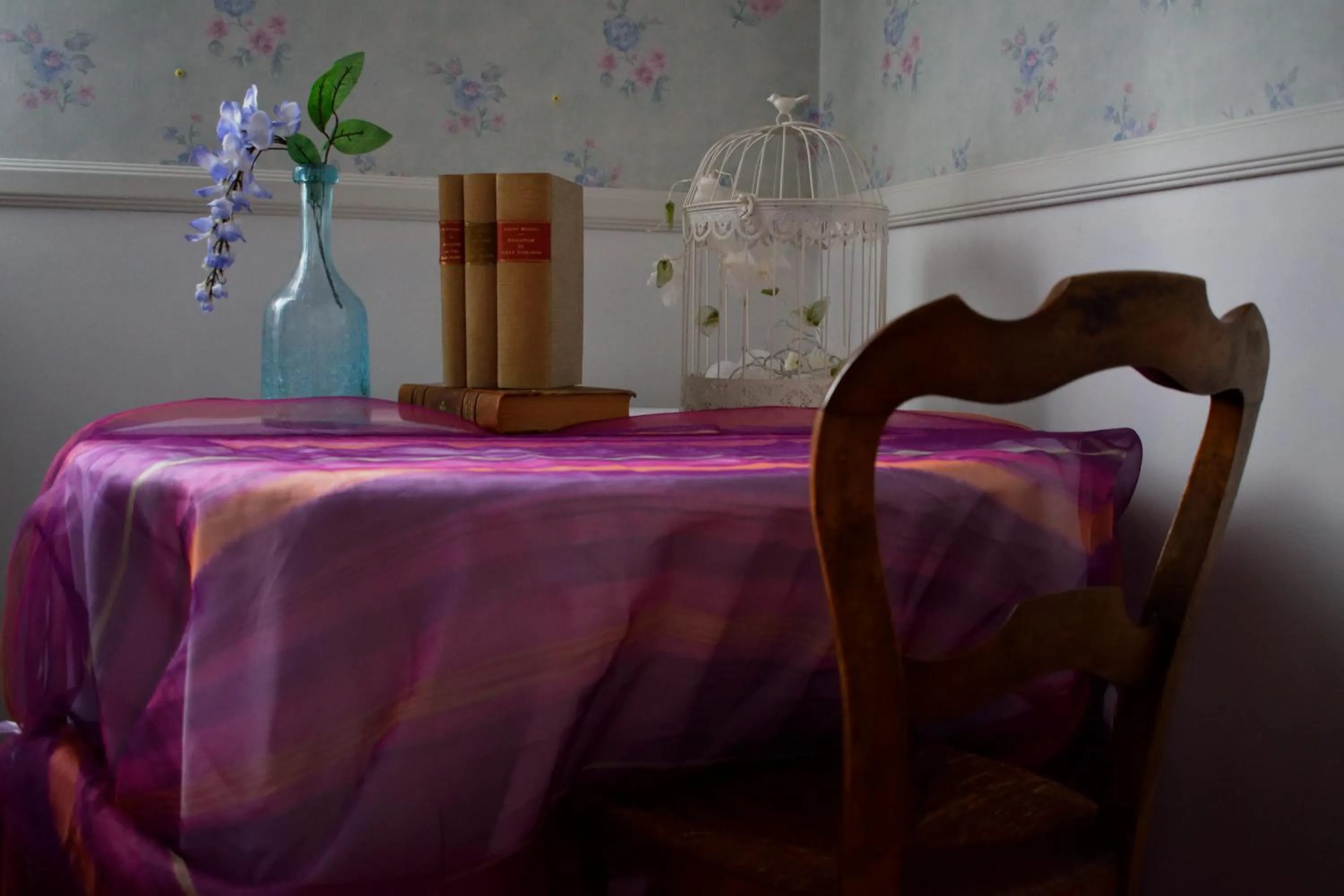 Decorative detail, Bed in La Cascadeta