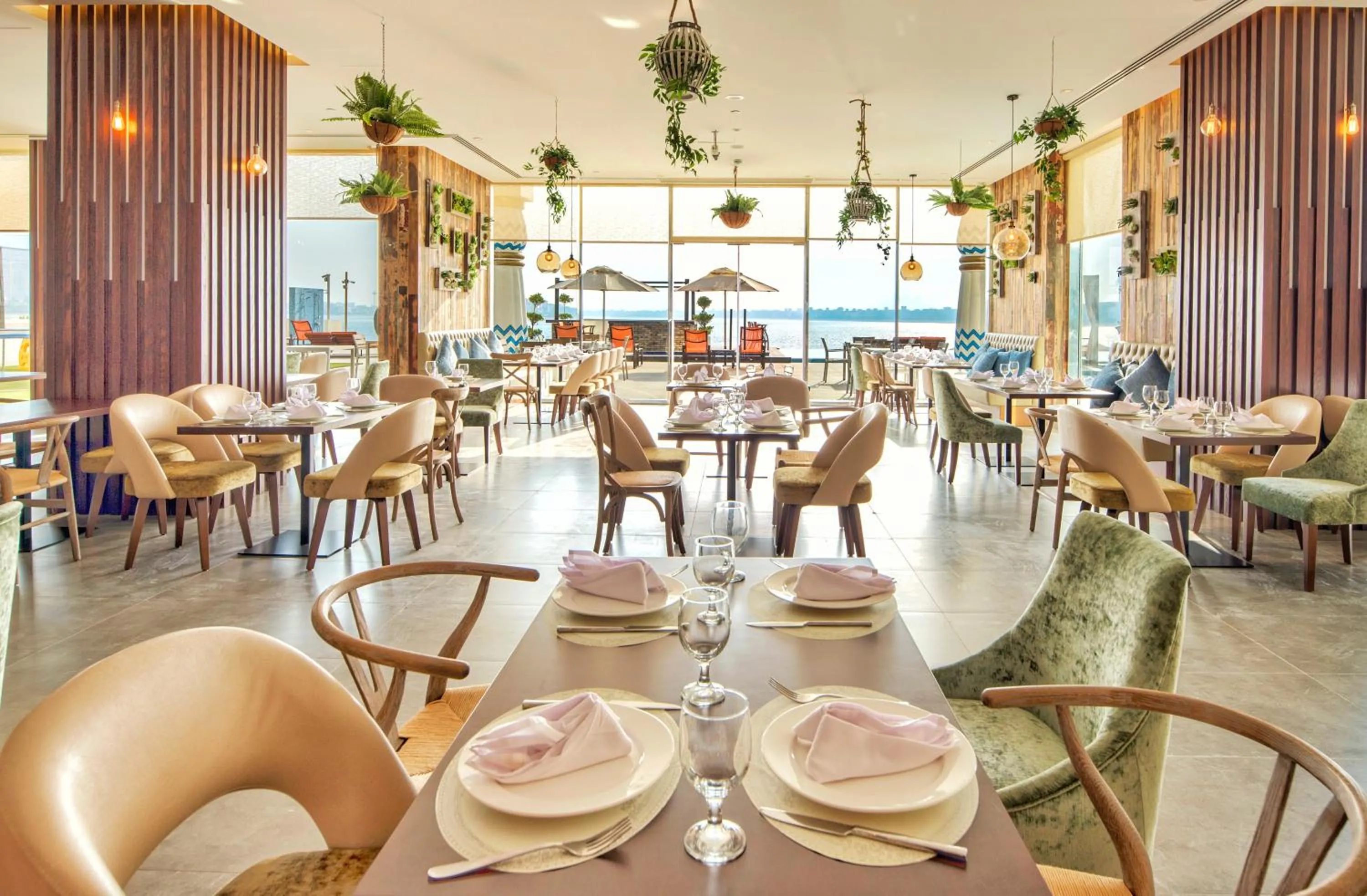 Restaurant/places to eat in Royal Central Hotel and Resort The Palm