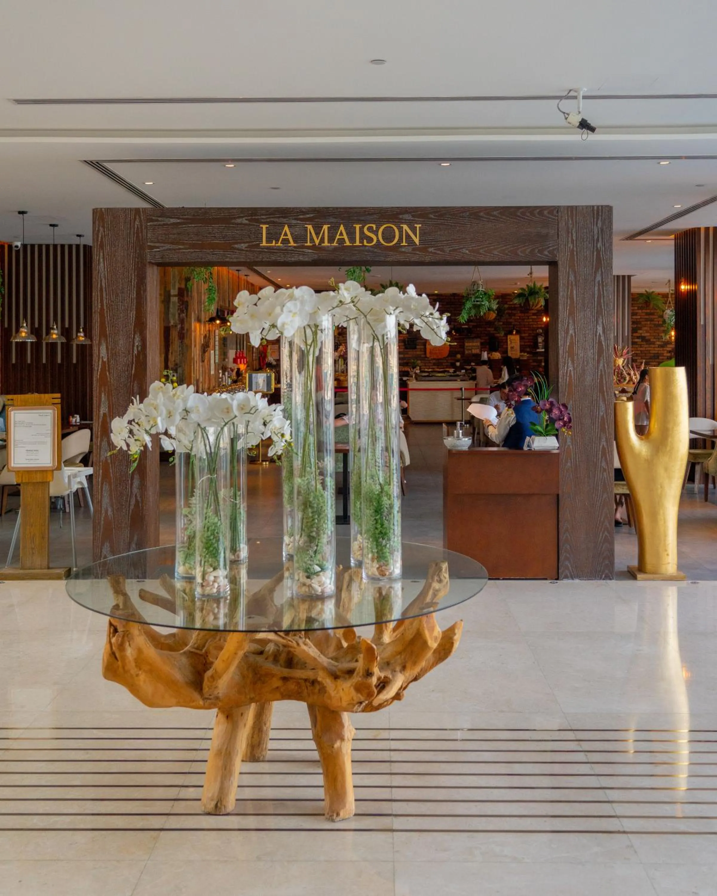 Restaurant/places to eat in Royal Central Hotel and Resort The Palm