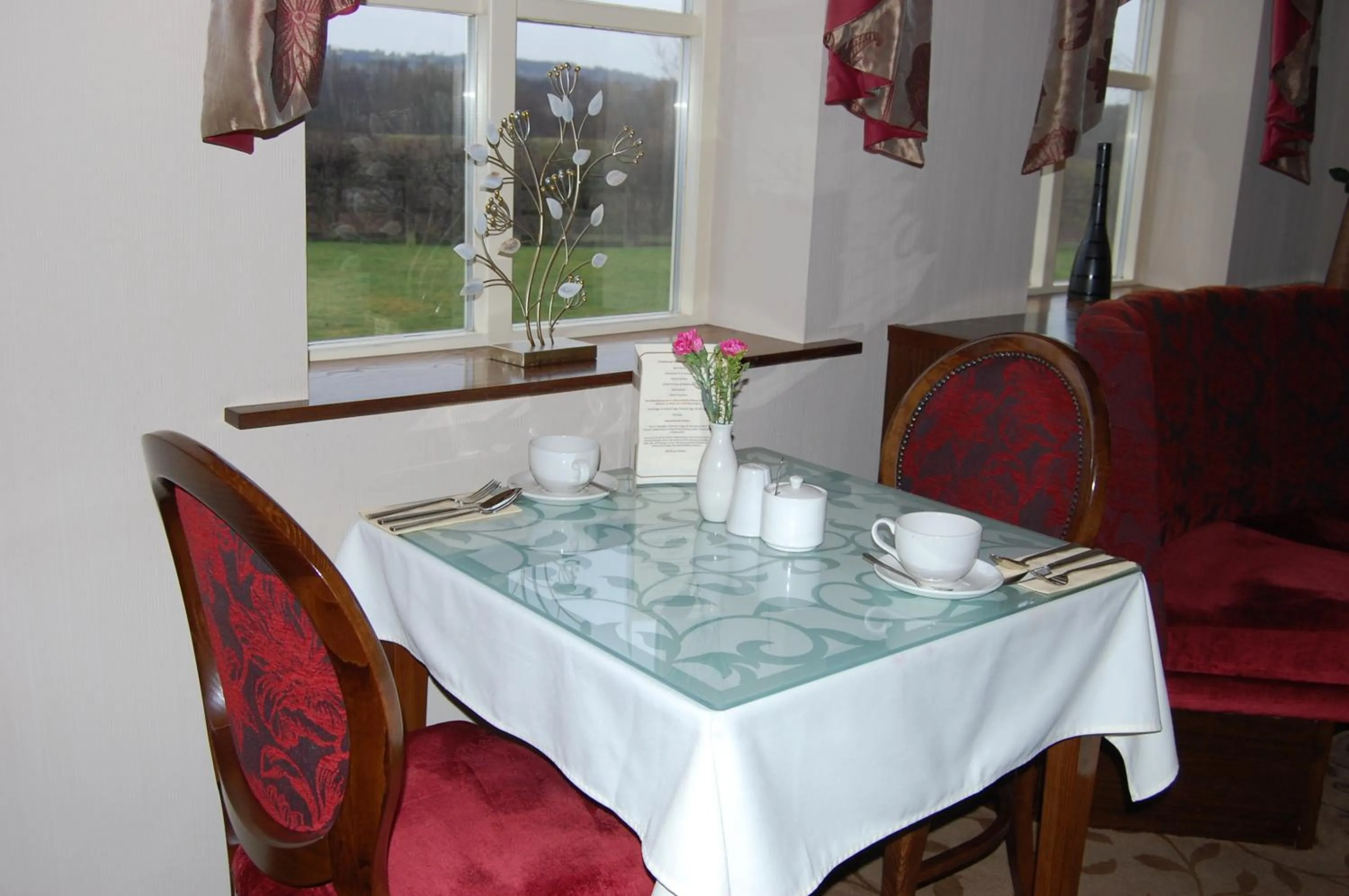 Restaurant/places to eat in Best Western Plus Pastures Hotel