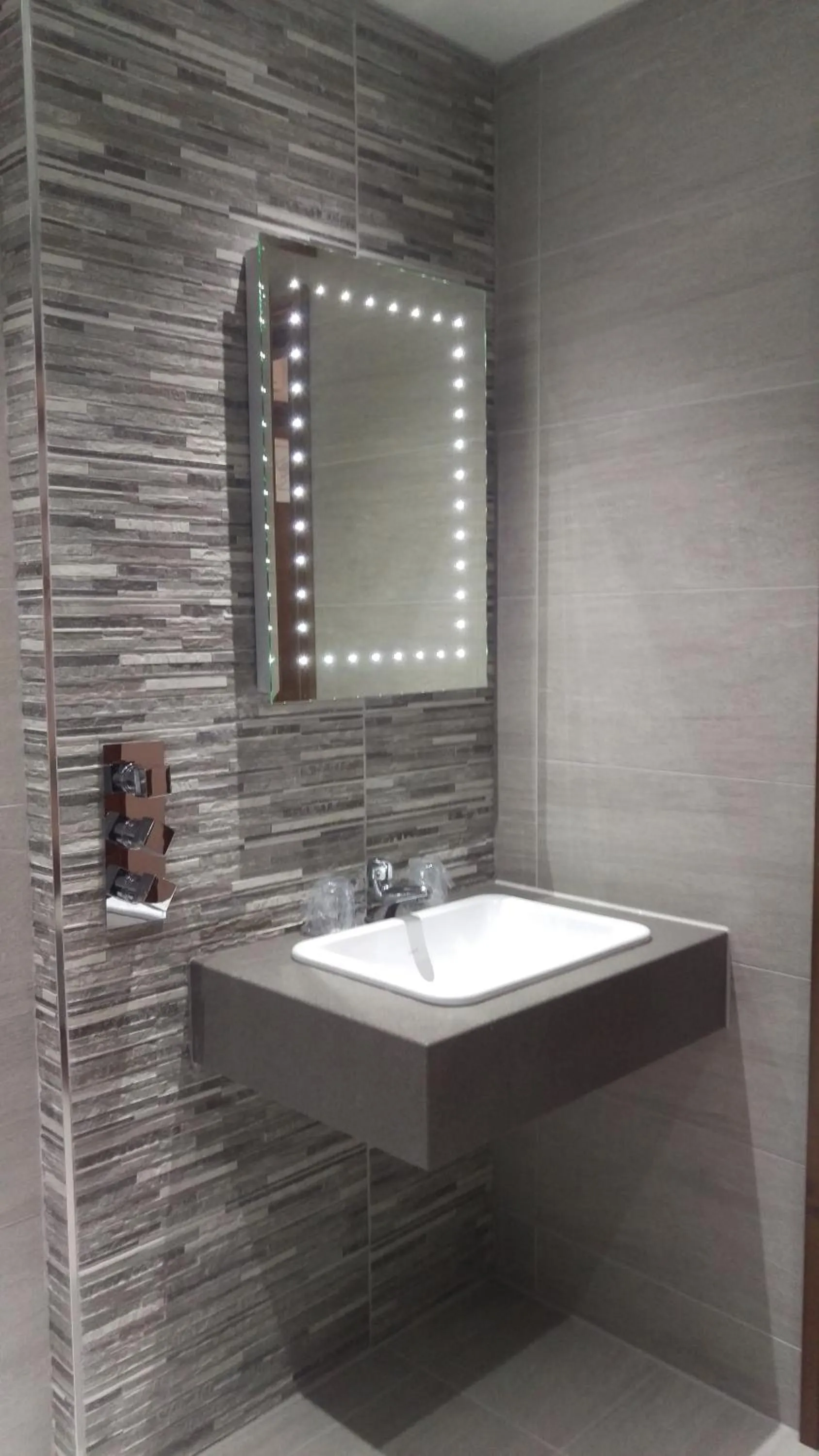 Best Western Plus Pastures Hotel