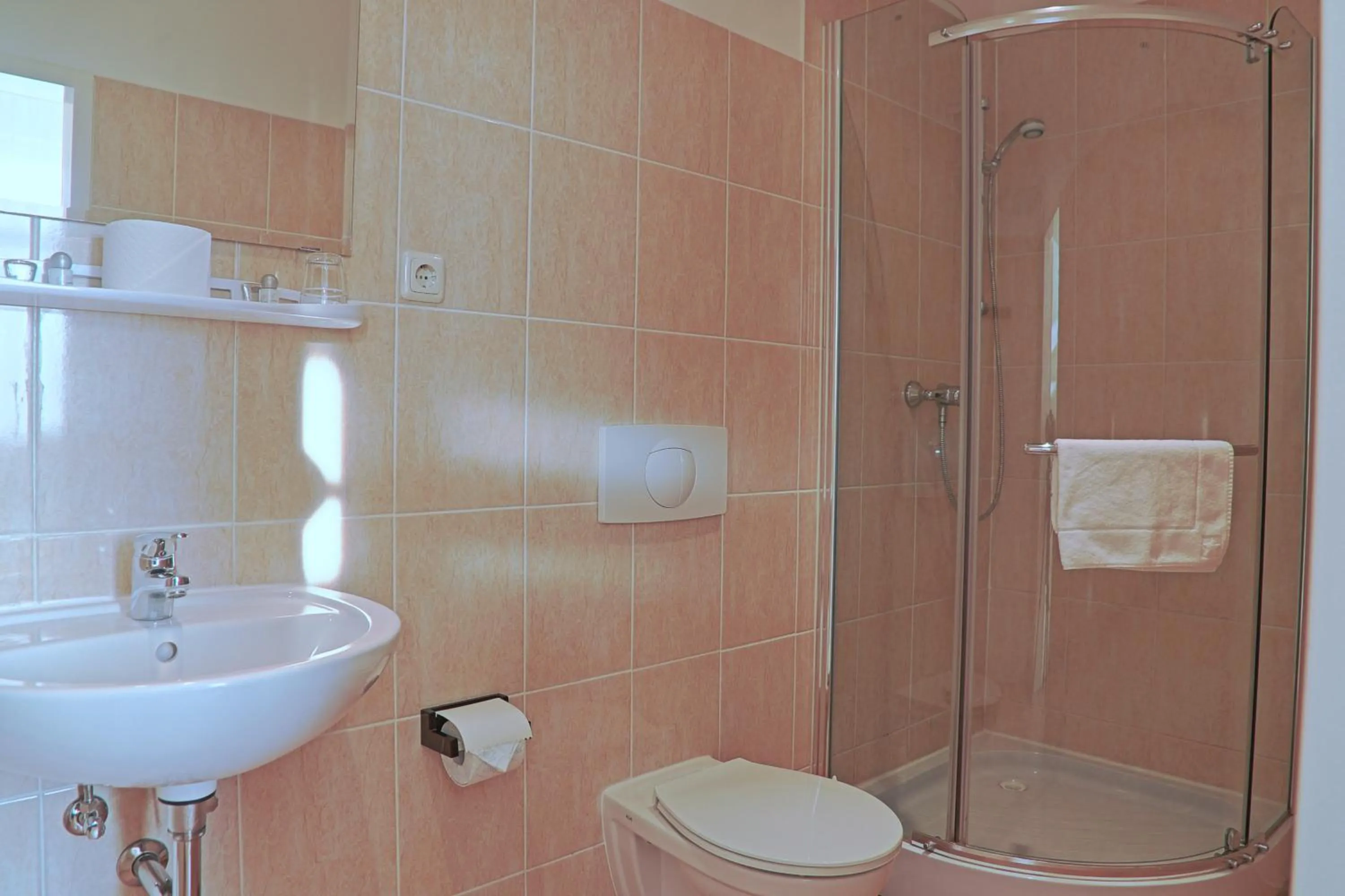 Bathroom in City Residence Hotel Frankfurt-Oder Bahnhof