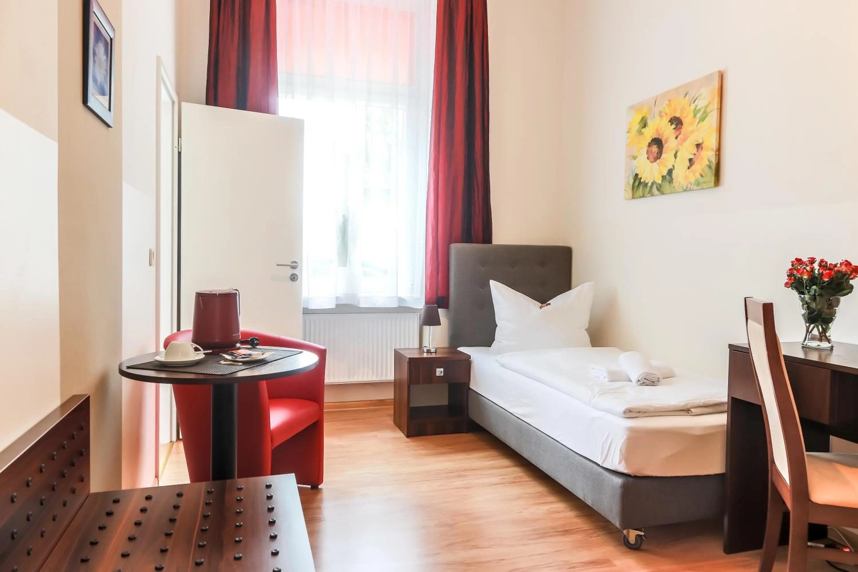 Day, Bed in City Residence Hotel Frankfurt-Oder Bahnhof