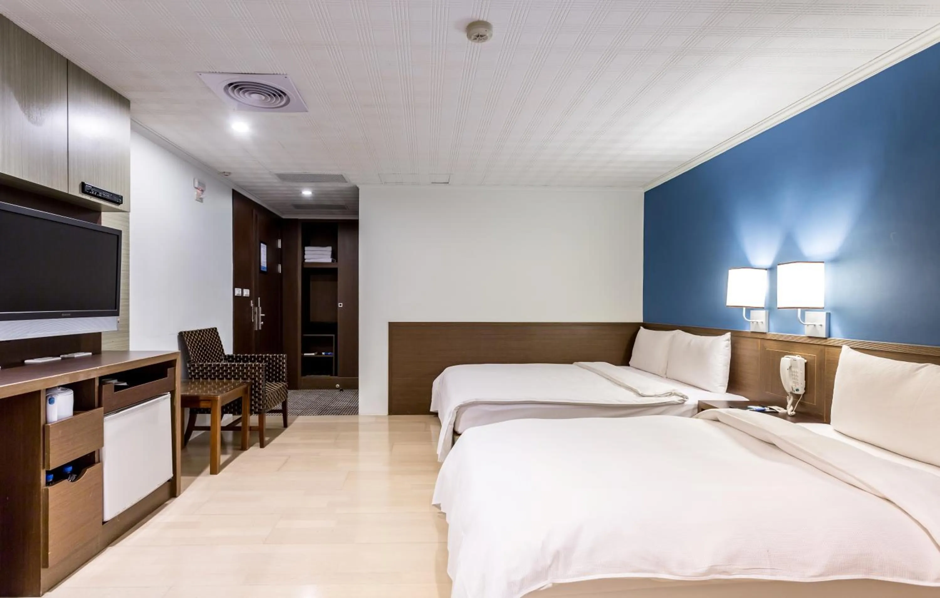 Bedroom, Bed in MF Hotel, penghu