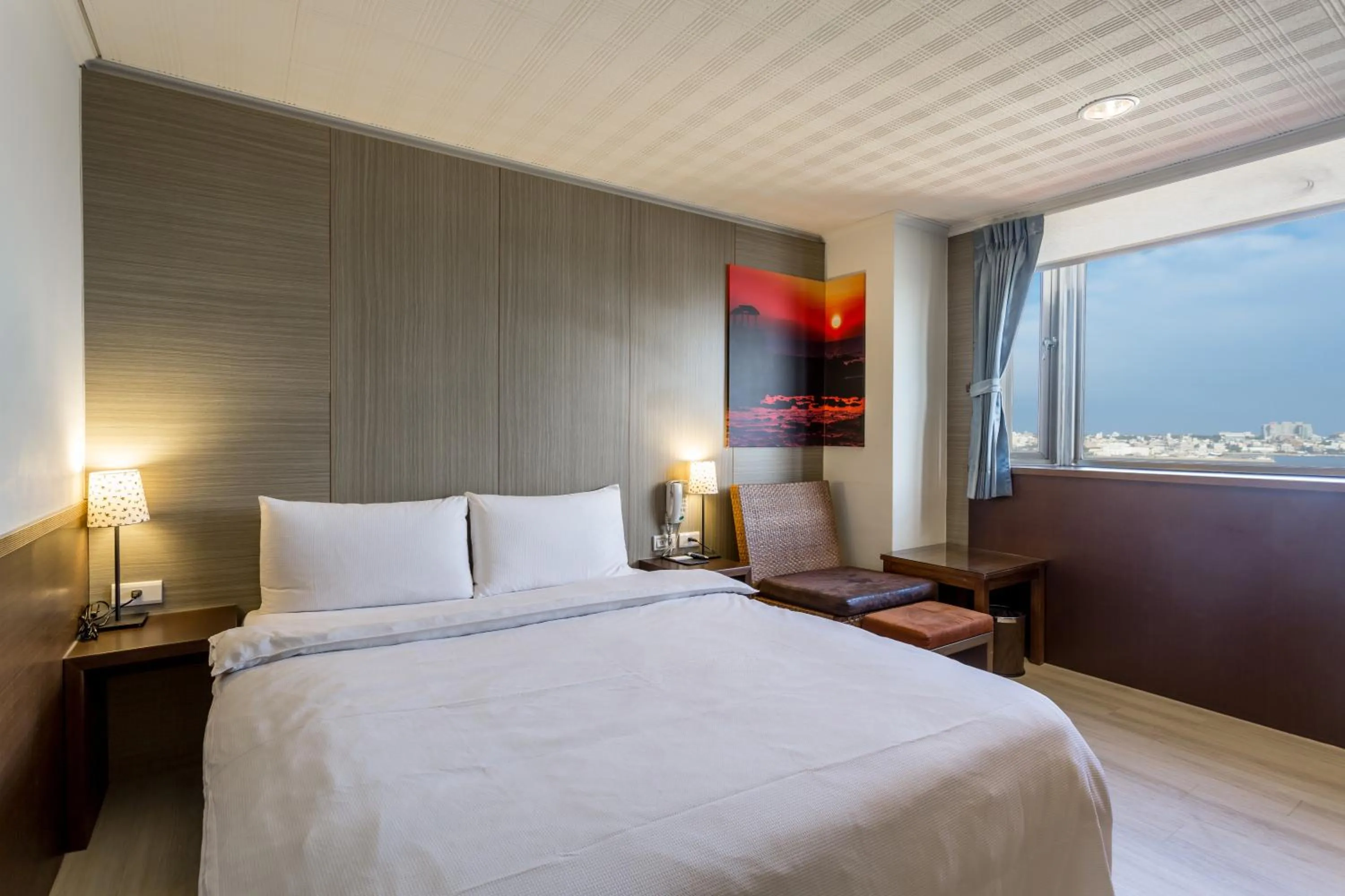 Photo of the whole room, Bed in MF Hotel, penghu