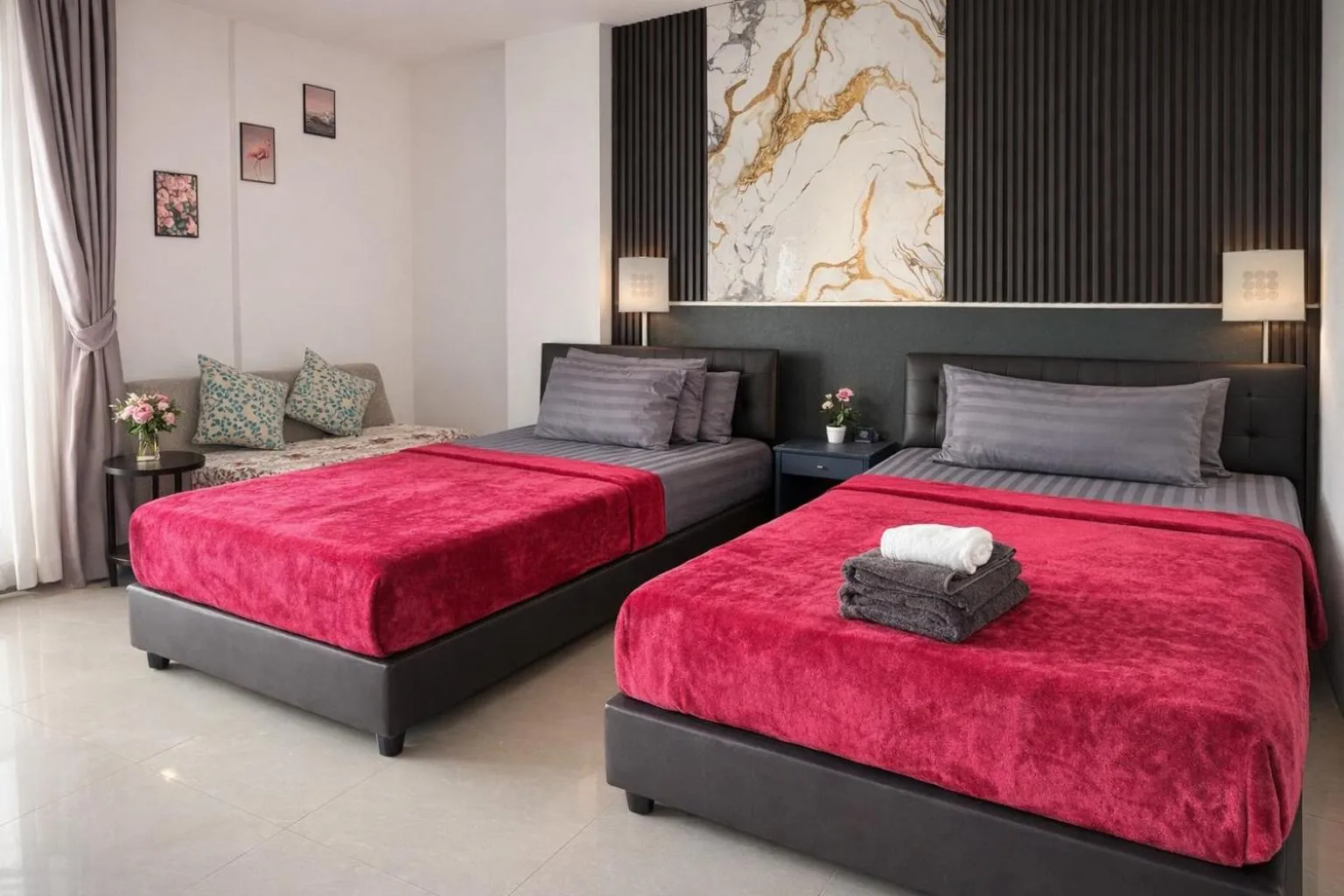 Bed in Happy Fish Guesthouse