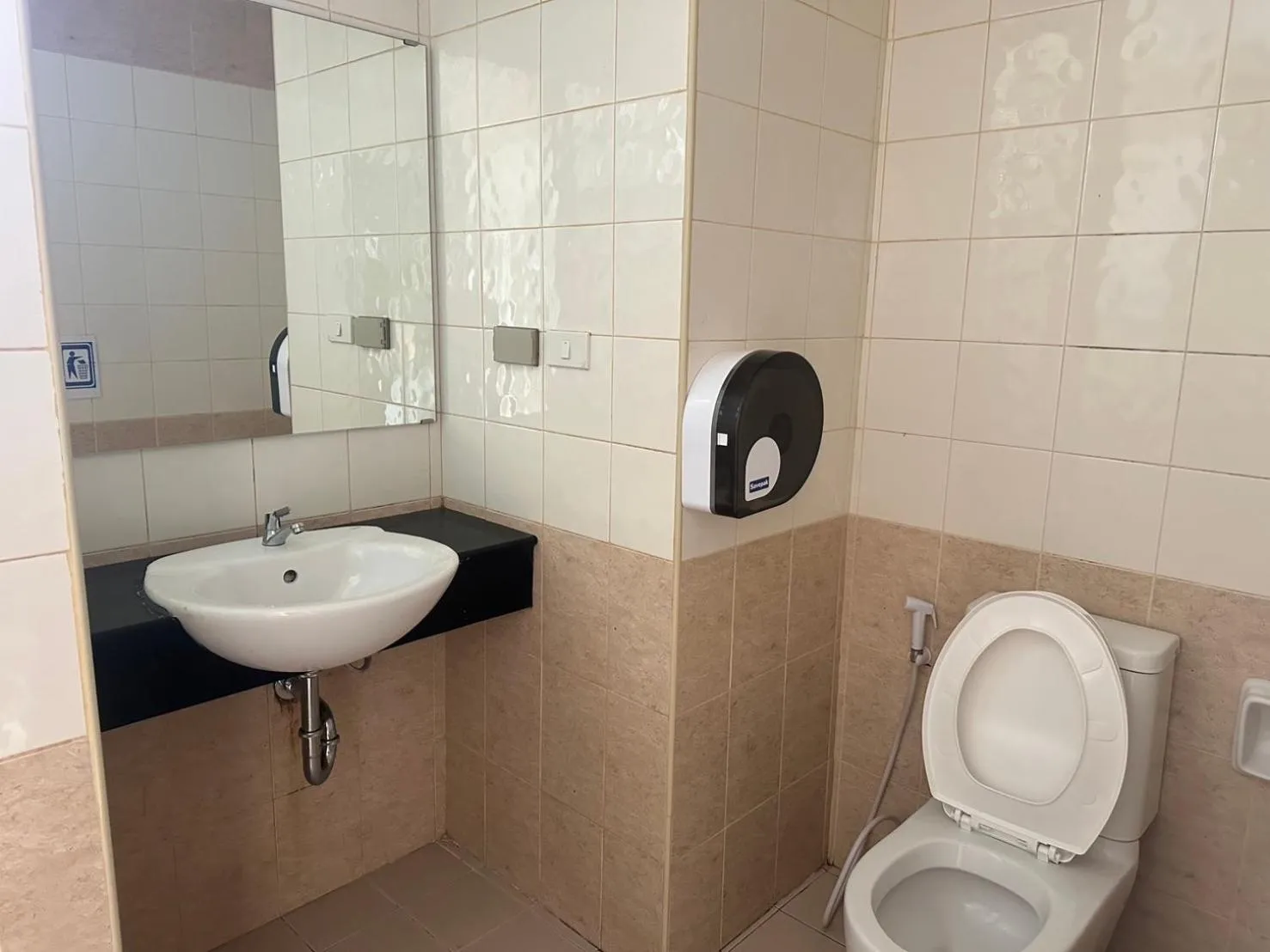 Deluxe Double Room in Happy Fish Guesthouse