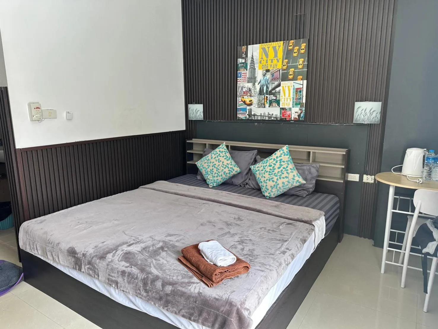 Bed in Happy Fish Guesthouse