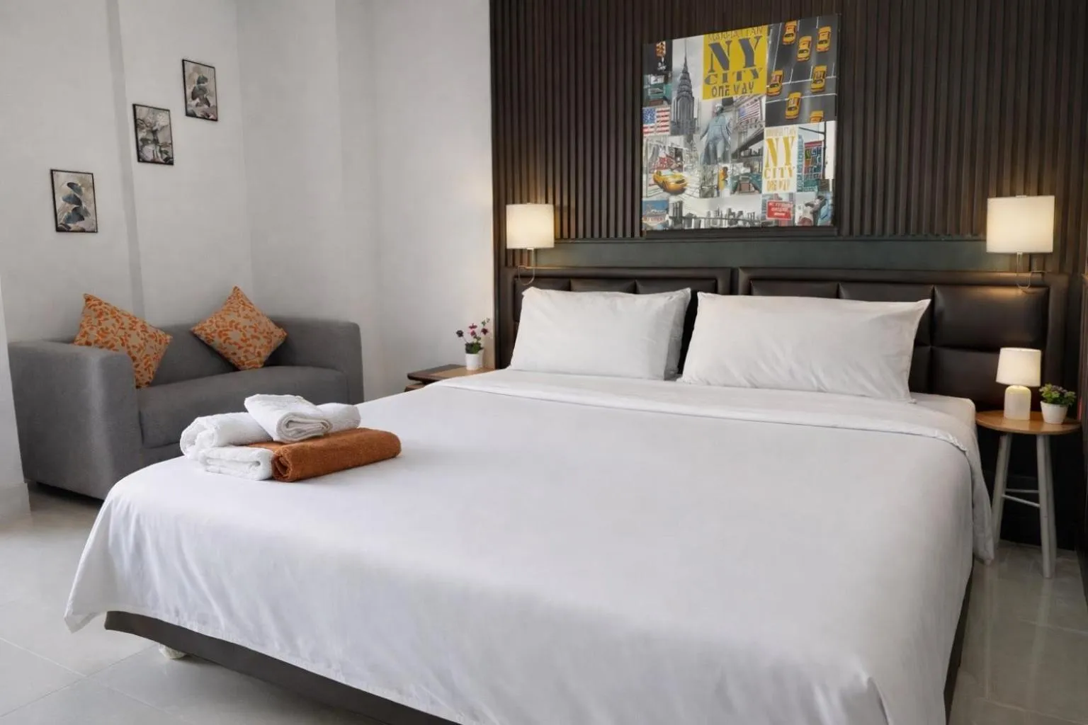 Bed in Happy Fish Guesthouse