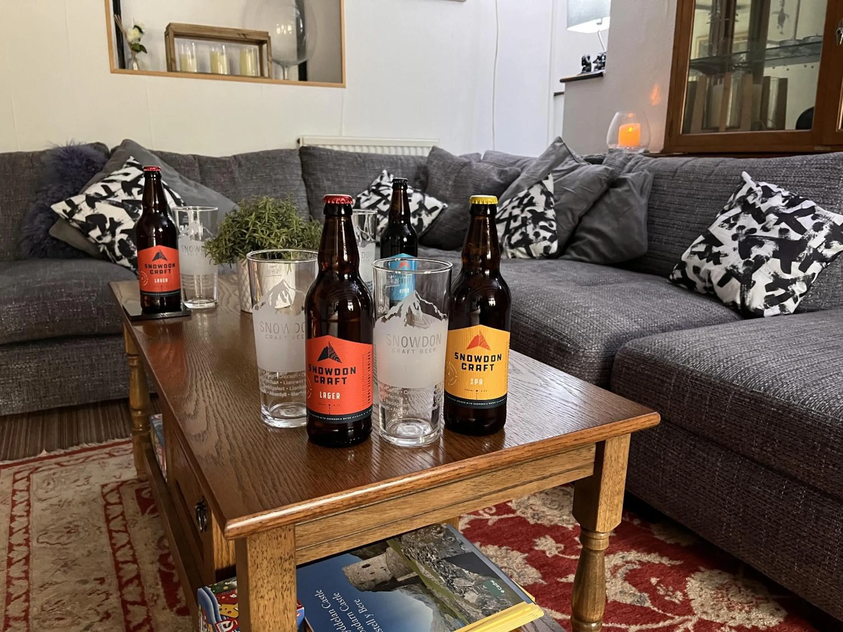 Food and drinks in The Lake View Hotel