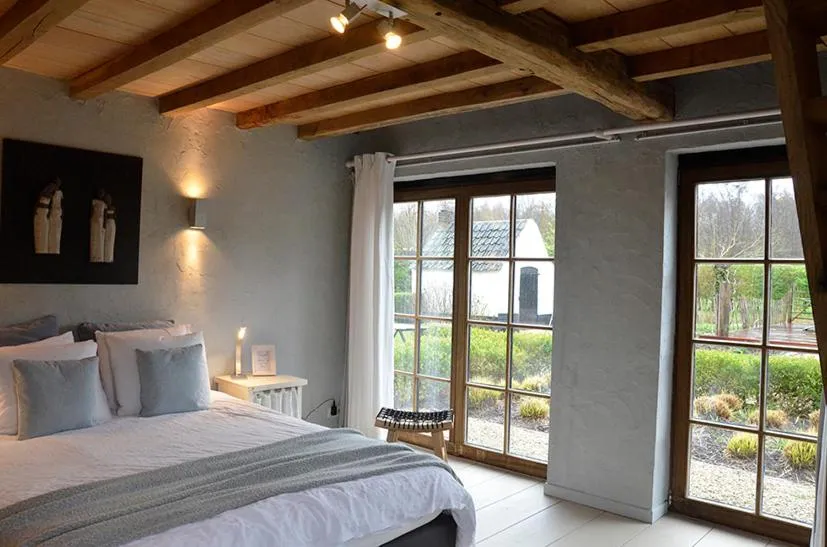 Bed in Stee 23