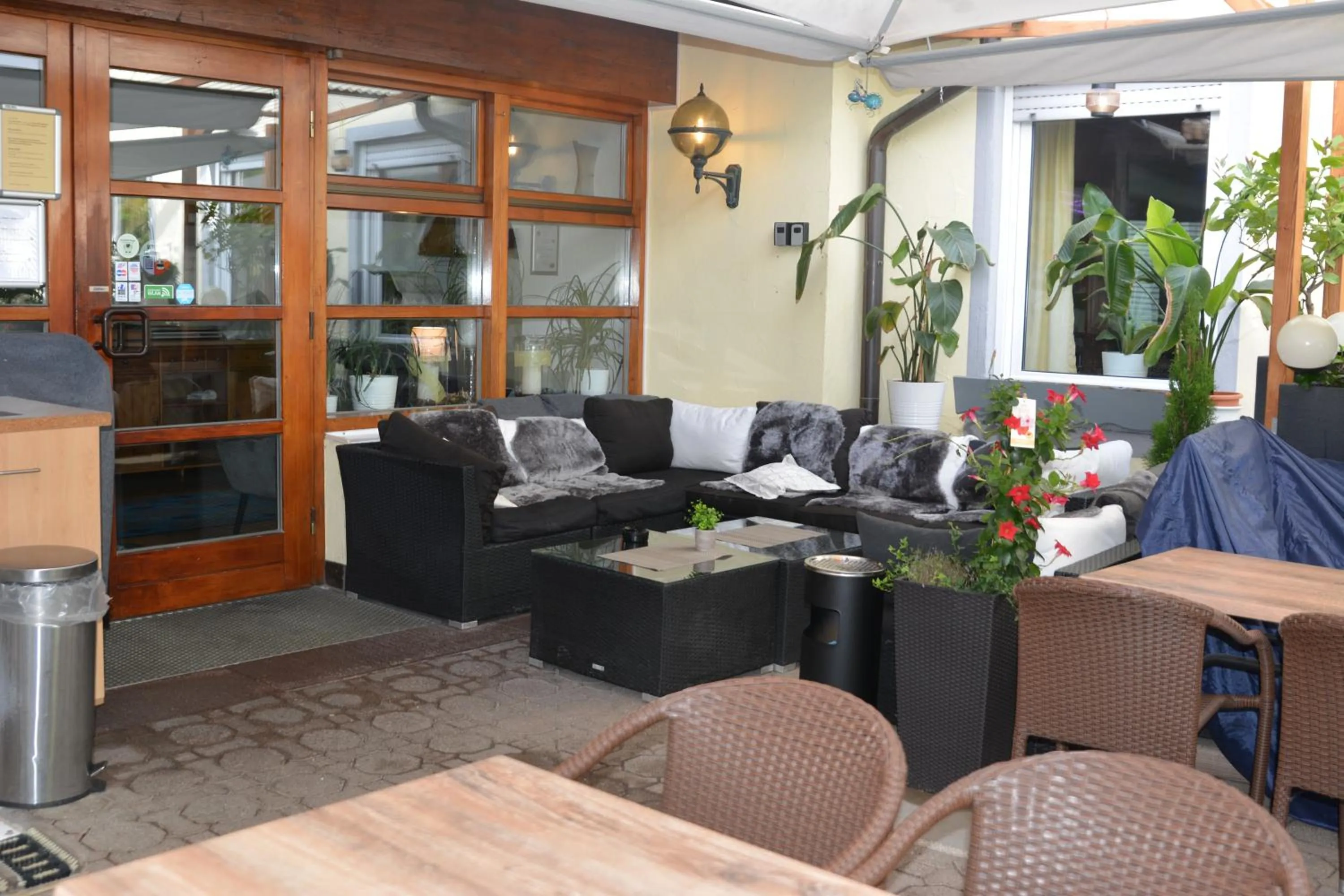 Facade/entrance in Hotel-Gasthof Zur Rose