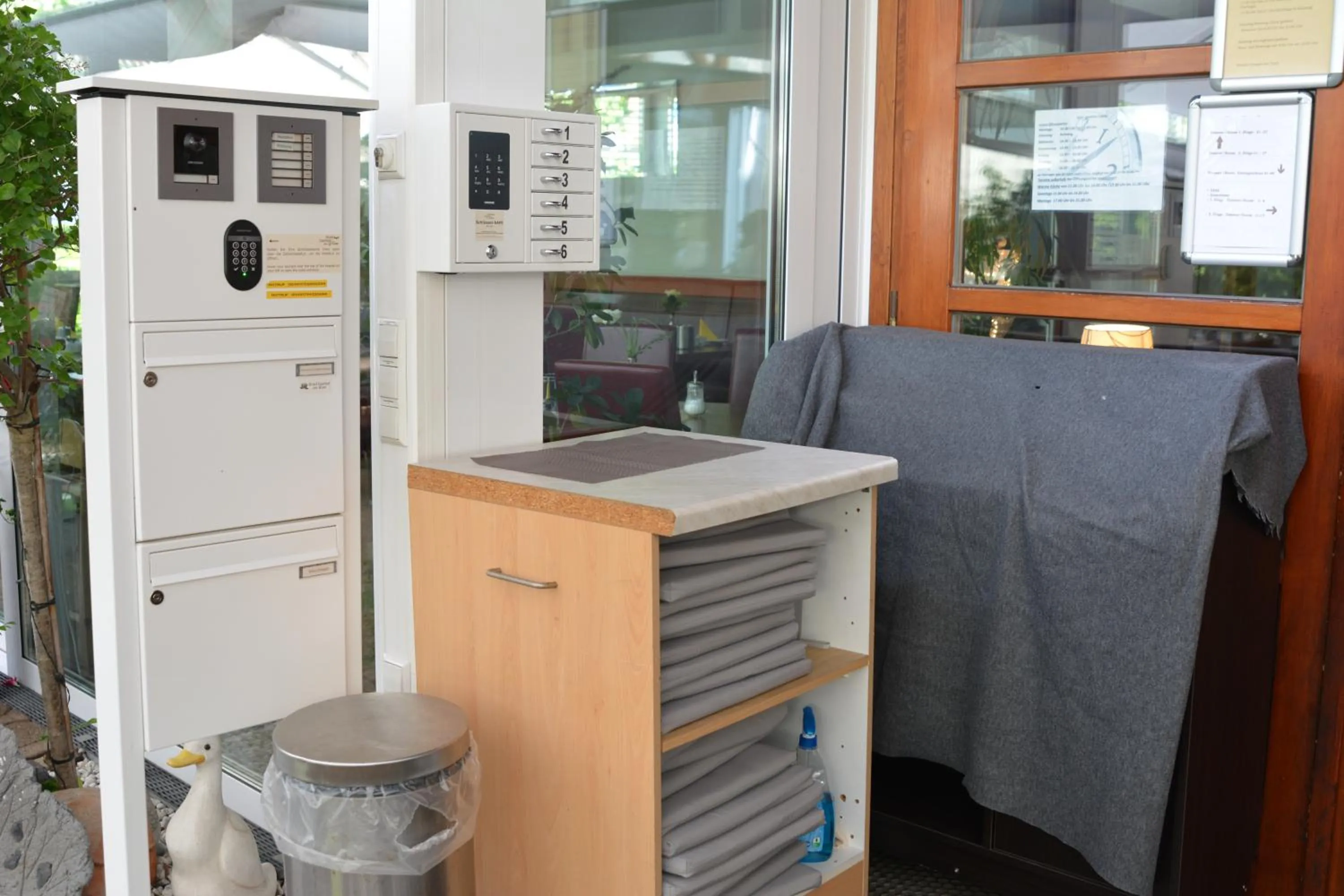 Facade/entrance in Hotel-Gasthof Zur Rose