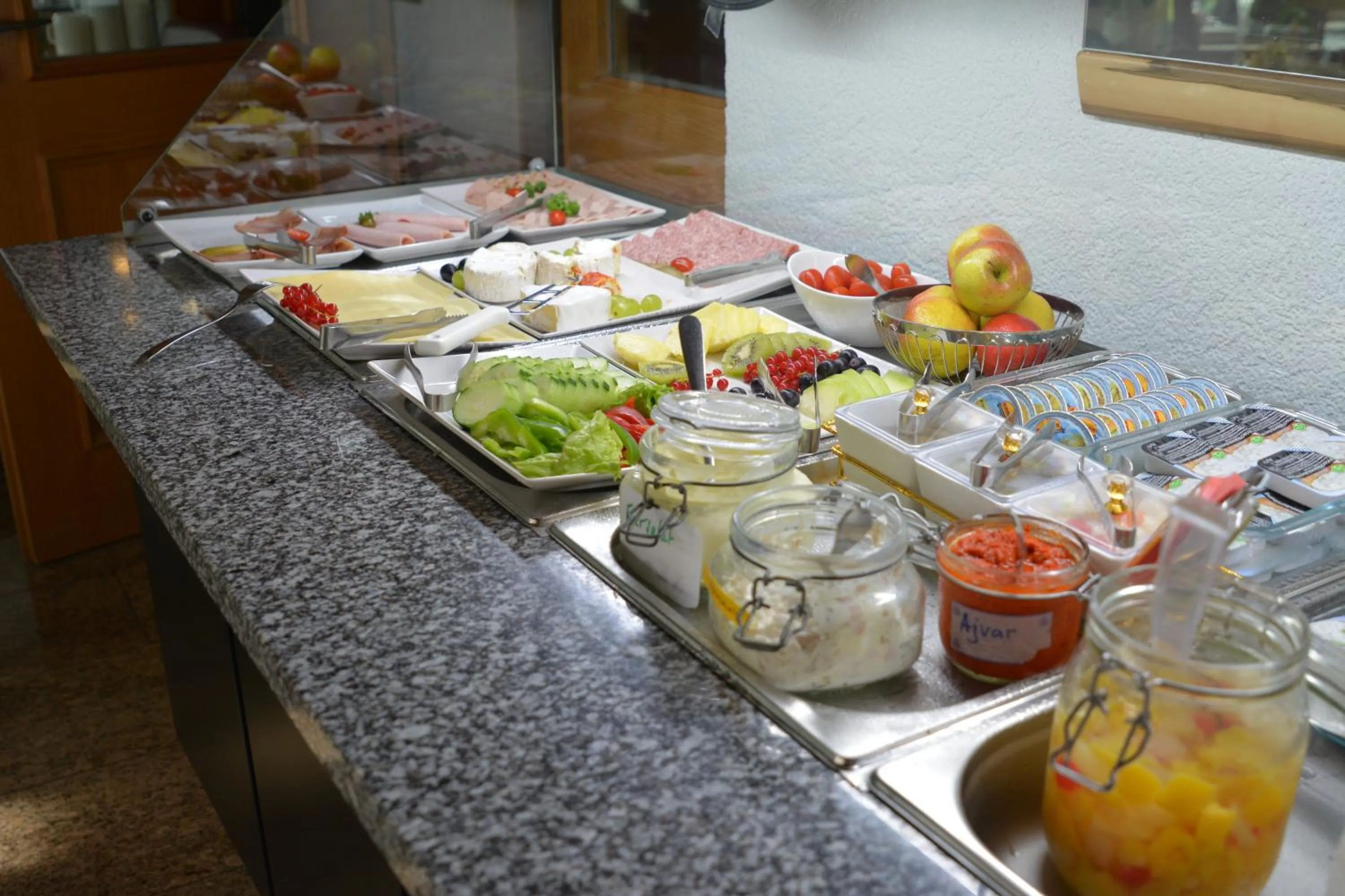 Breakfast in Hotel-Gasthof Zur Rose