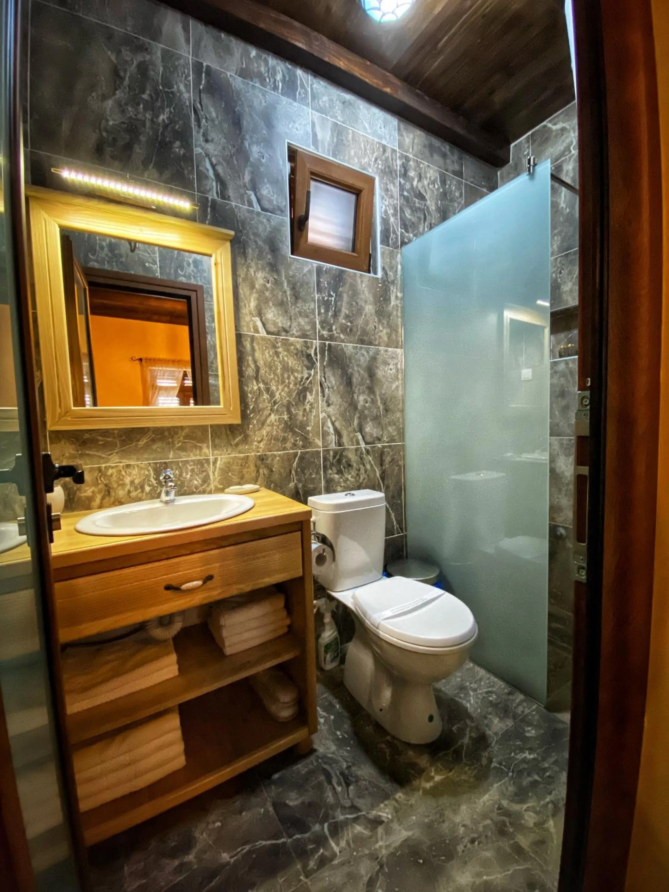 Shower in Eco Villas Merak