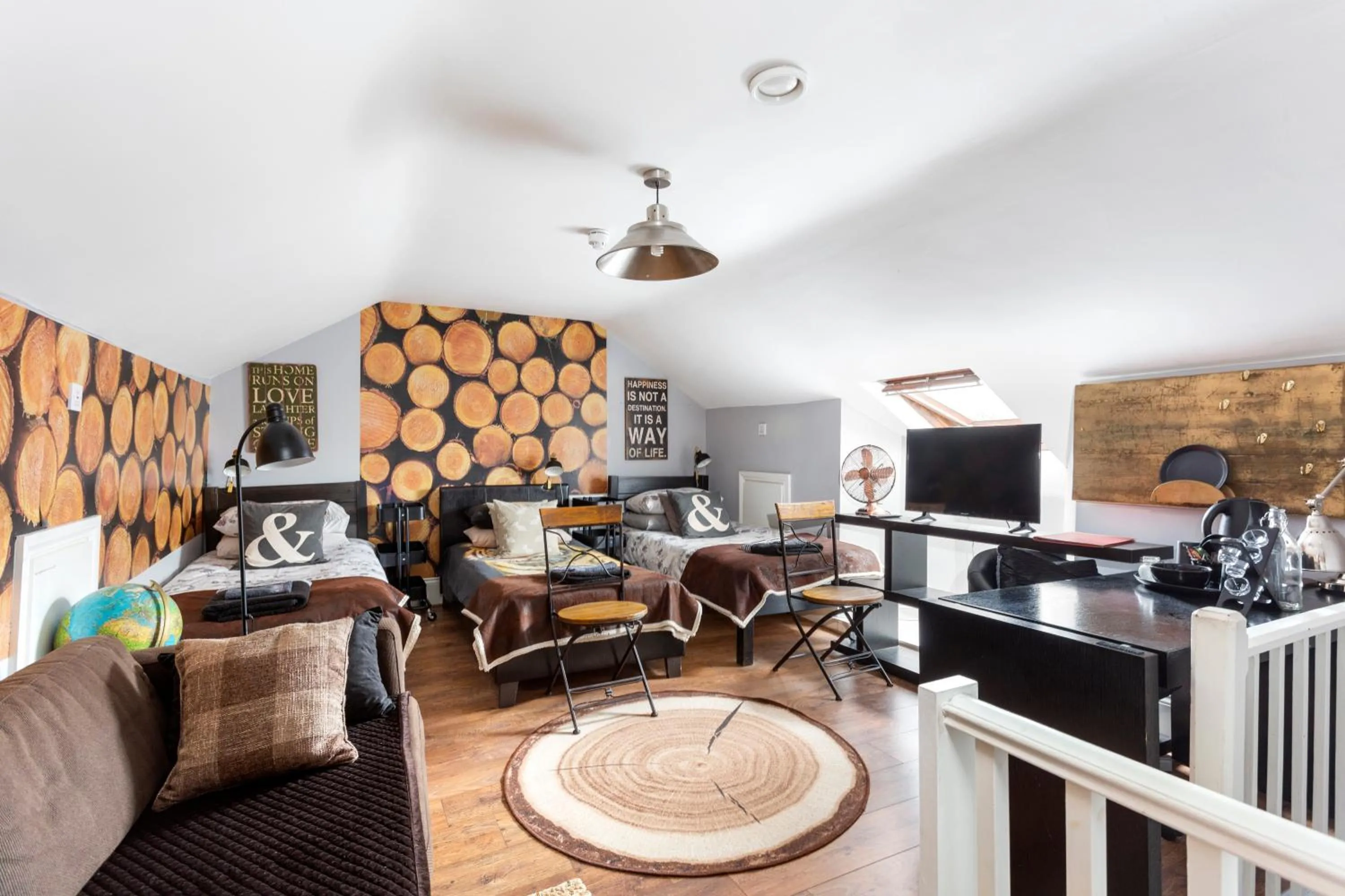 Bed in Mama’s Inn Boutique Guest House