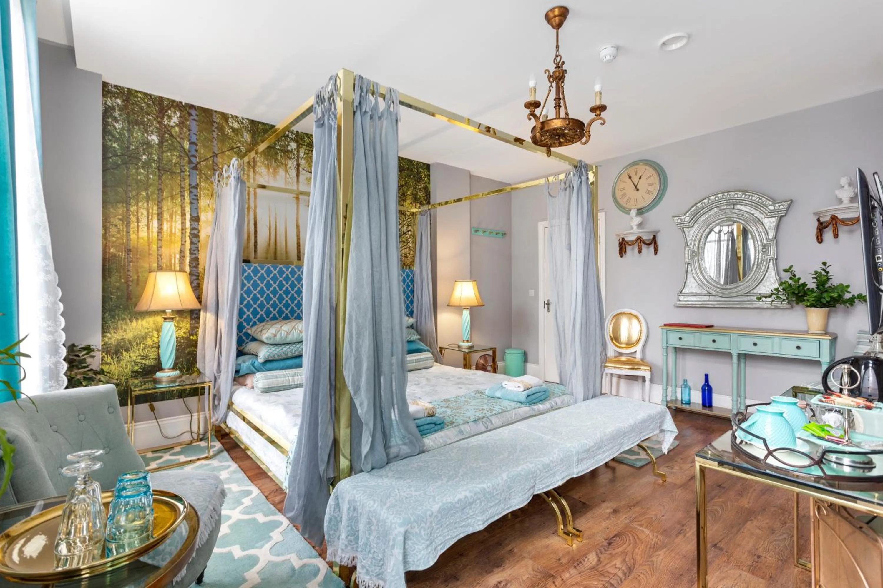 Coffee/tea facilities, Bed in Mama’s Inn Boutique Guest House