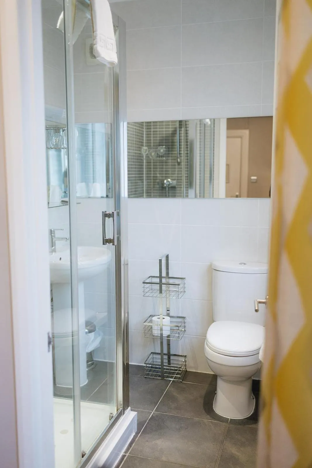 Toilet in Red Mullions Guest House