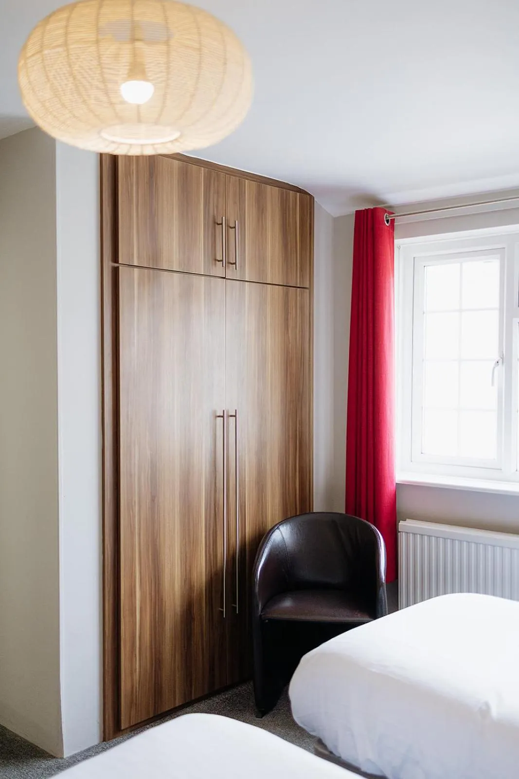 Bedroom, Bed in Red Mullions Guest House