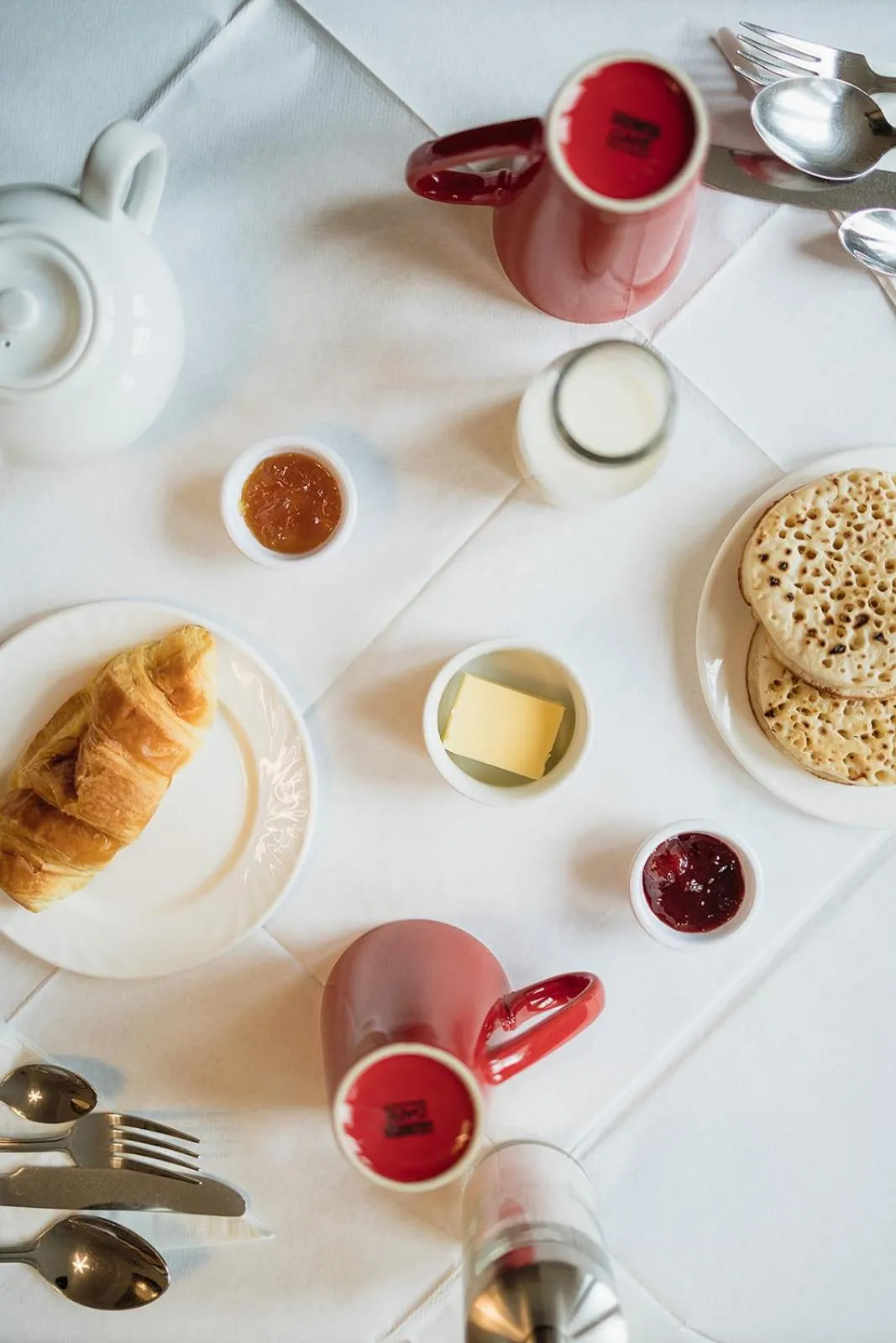 Breakfast in Red Mullions Guest House