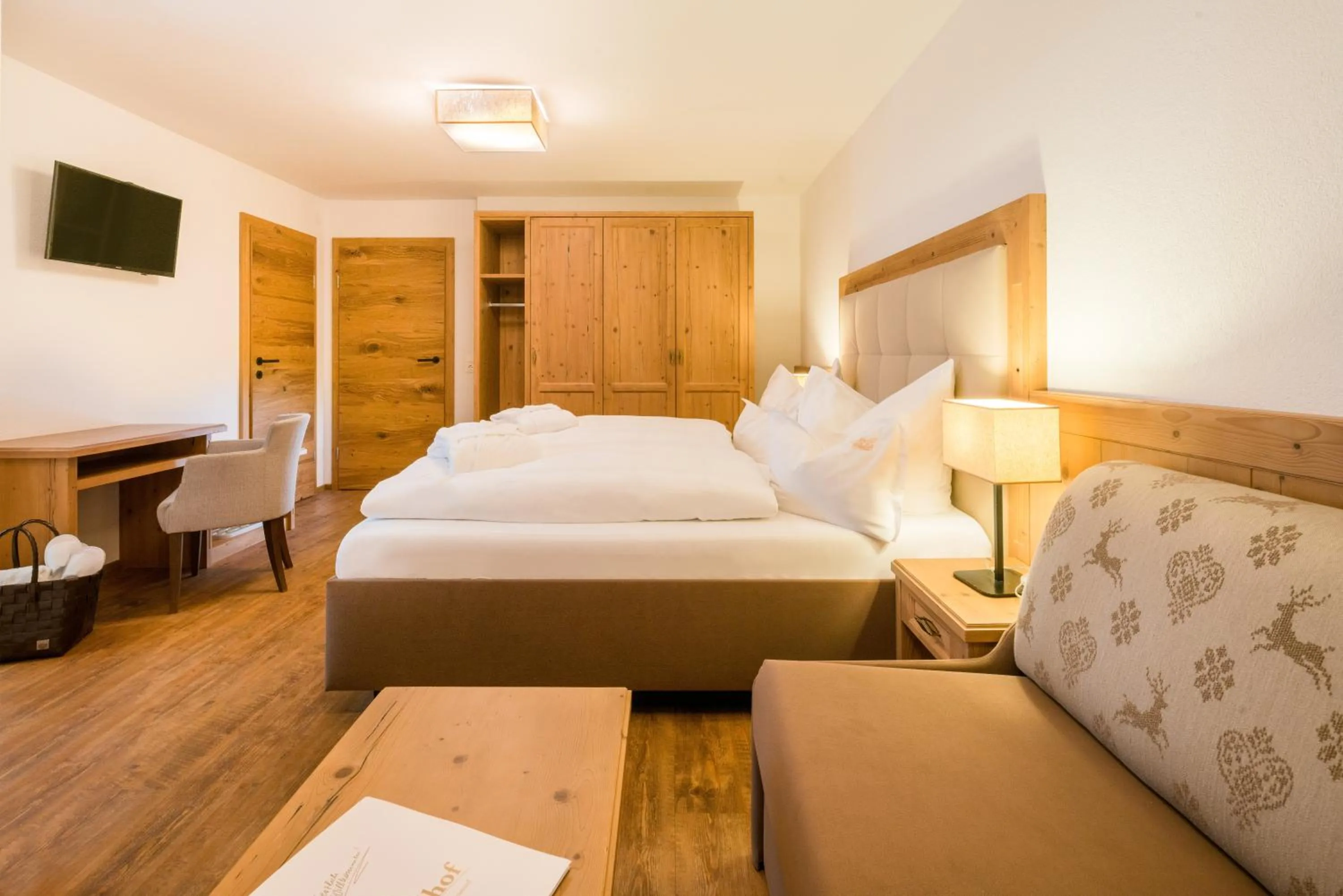 Bedroom, Bed in Hotel Englhof