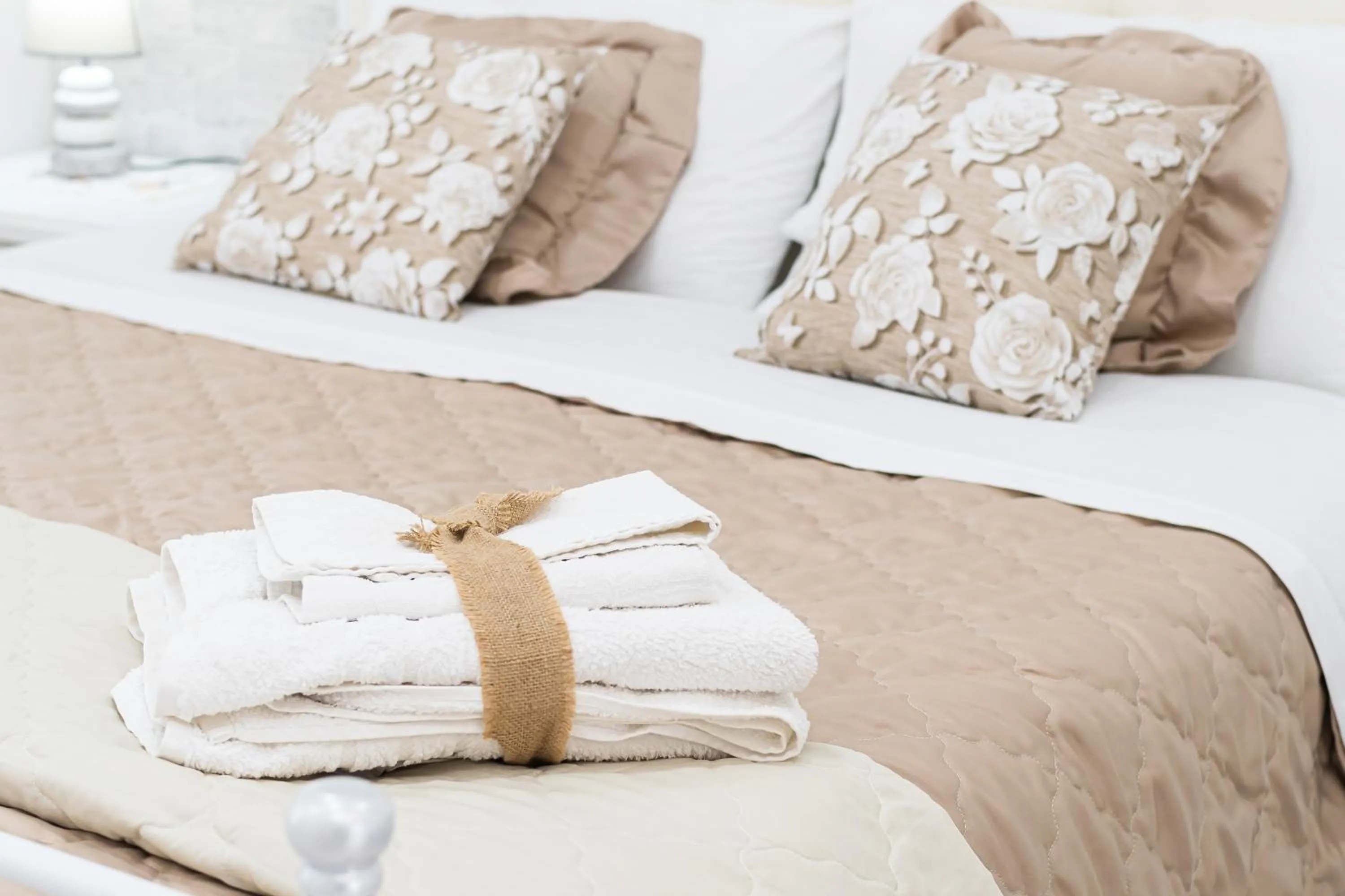 Bedroom, Bed in B&B VESUVIAN STONE