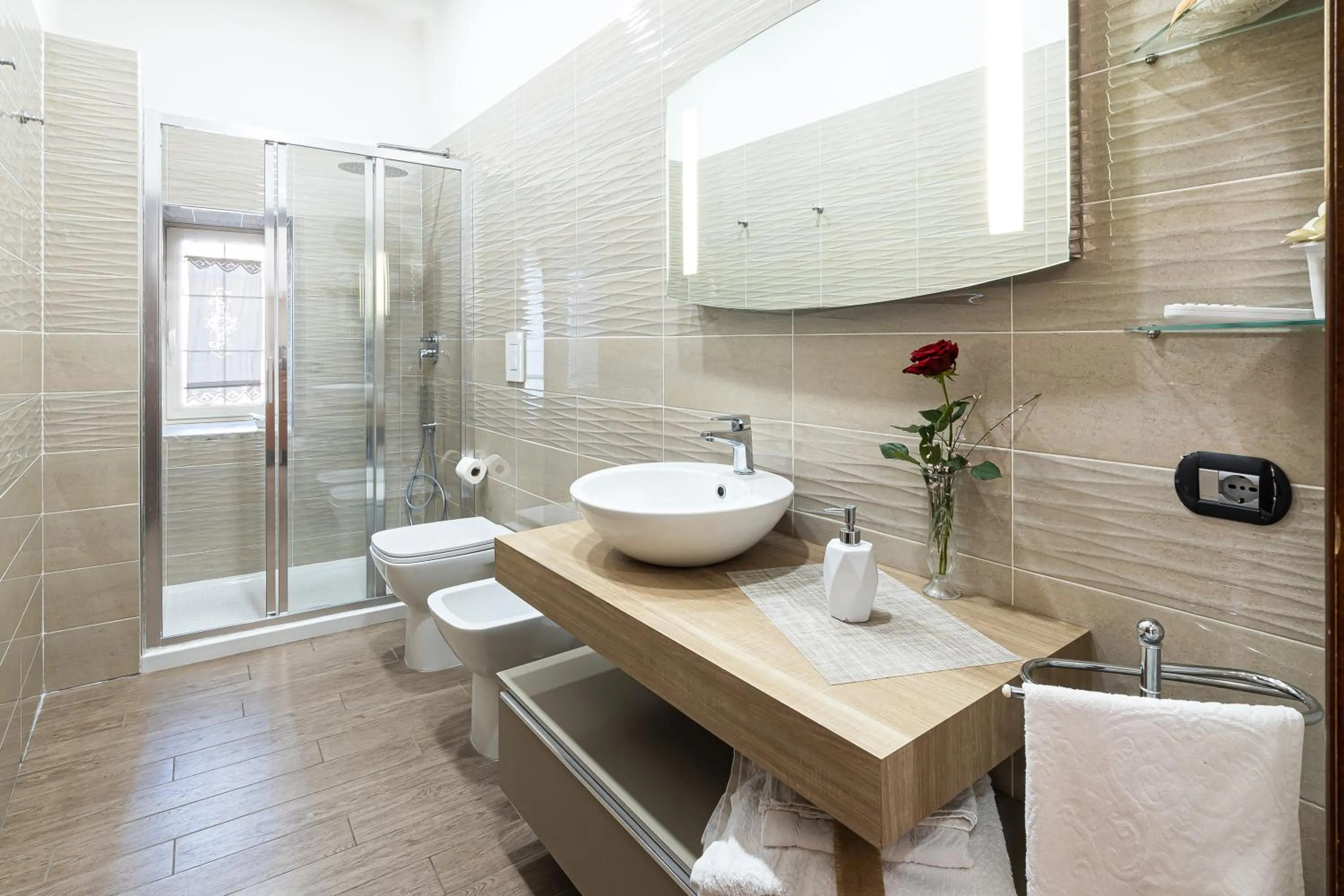 Bathroom in B&B VESUVIAN STONE