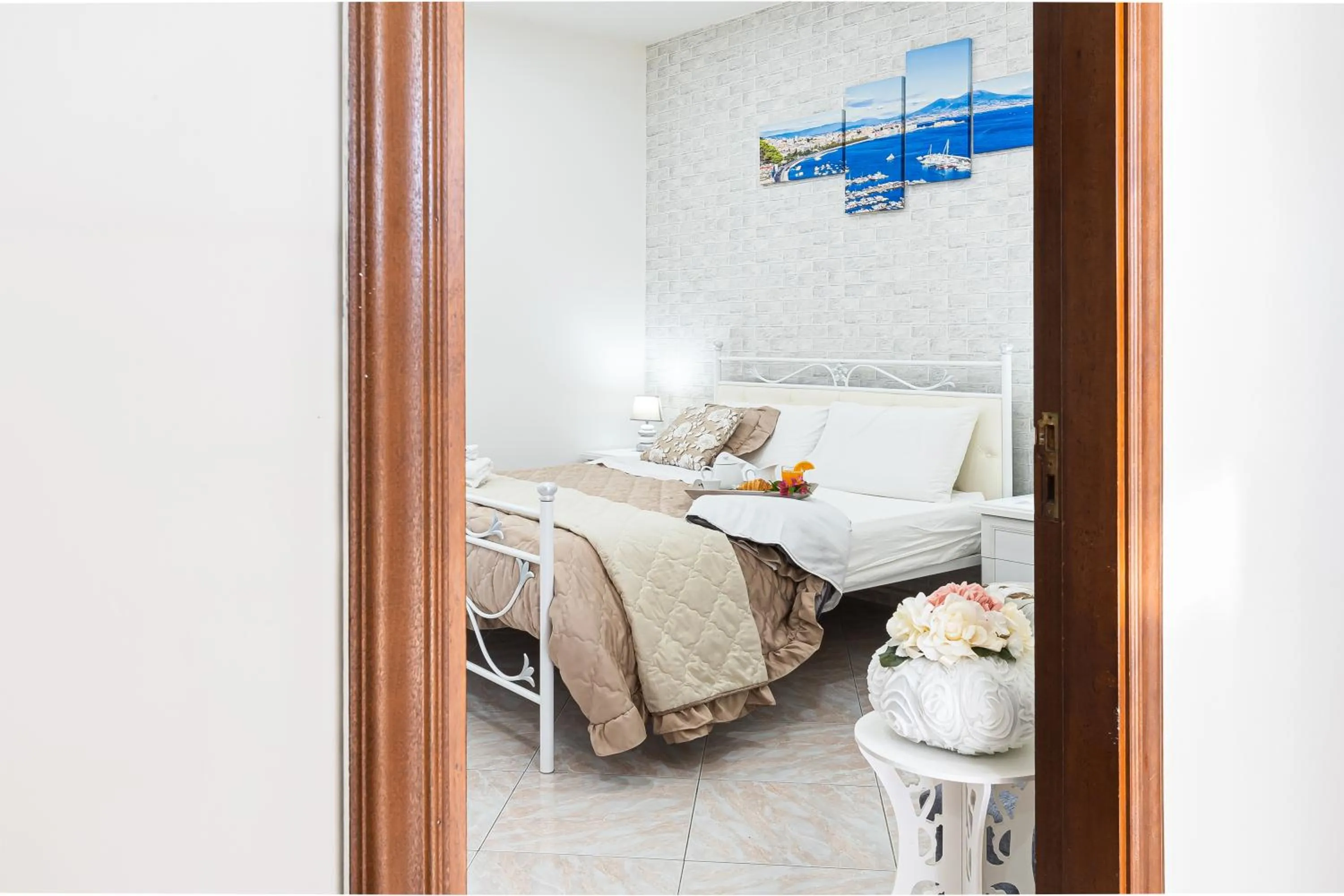 Bedroom, Bed in B&B VESUVIAN STONE