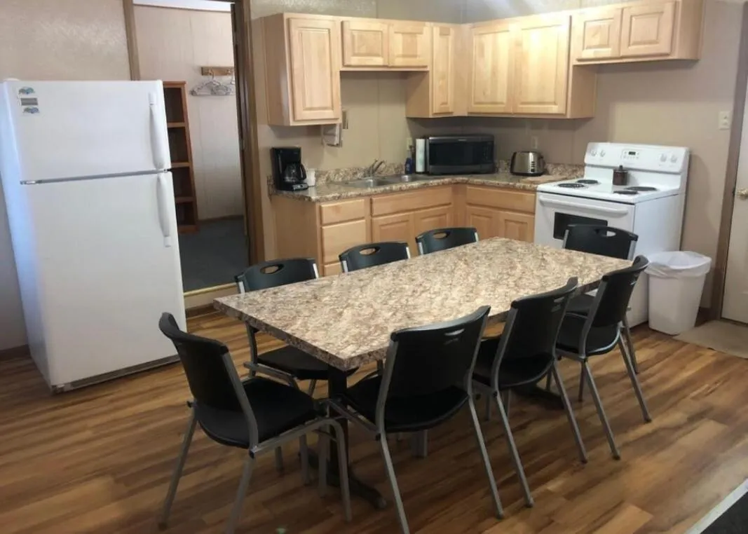 Kitchen or kitchenette in Point View Resort