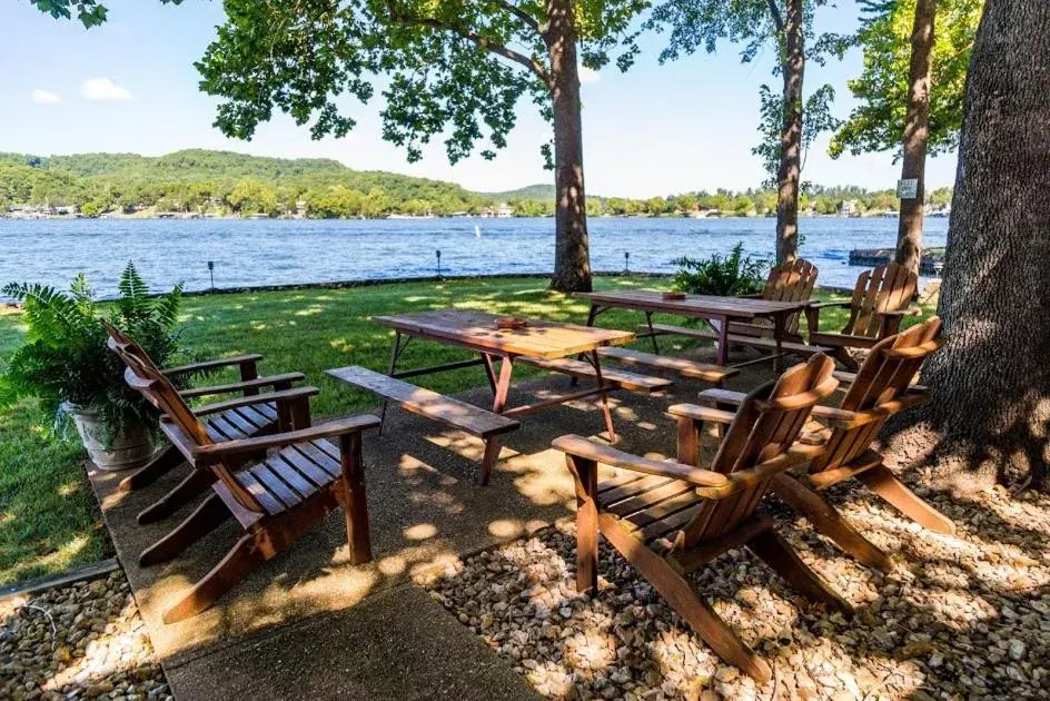 Three-Bedroom Deluxe Cabin in Point View Resort Three-Bedroom Deluxe Cabin in Point View Resort