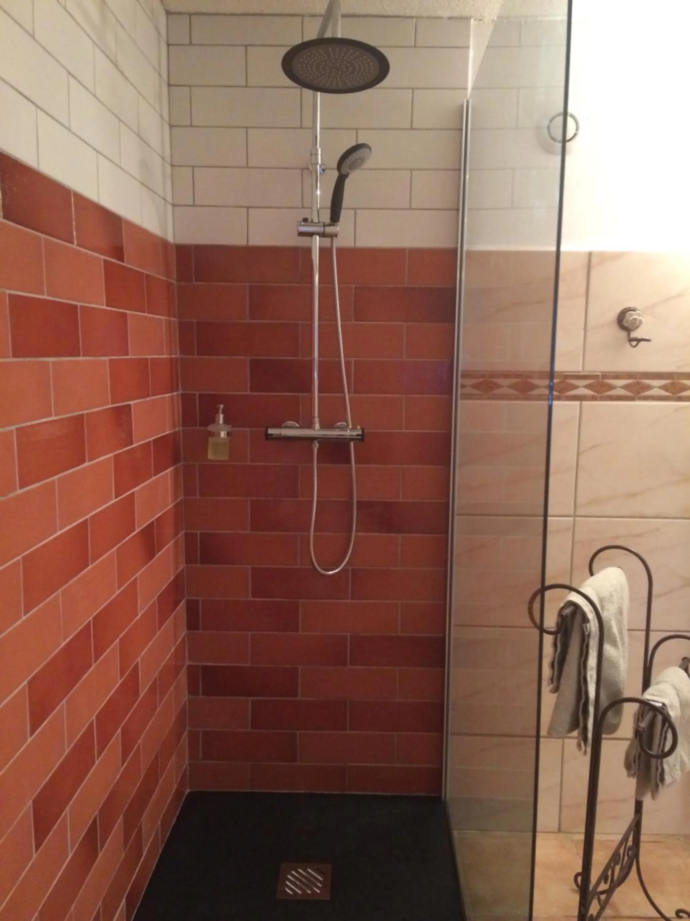 Bathroom in La Bastide de l'Olivier